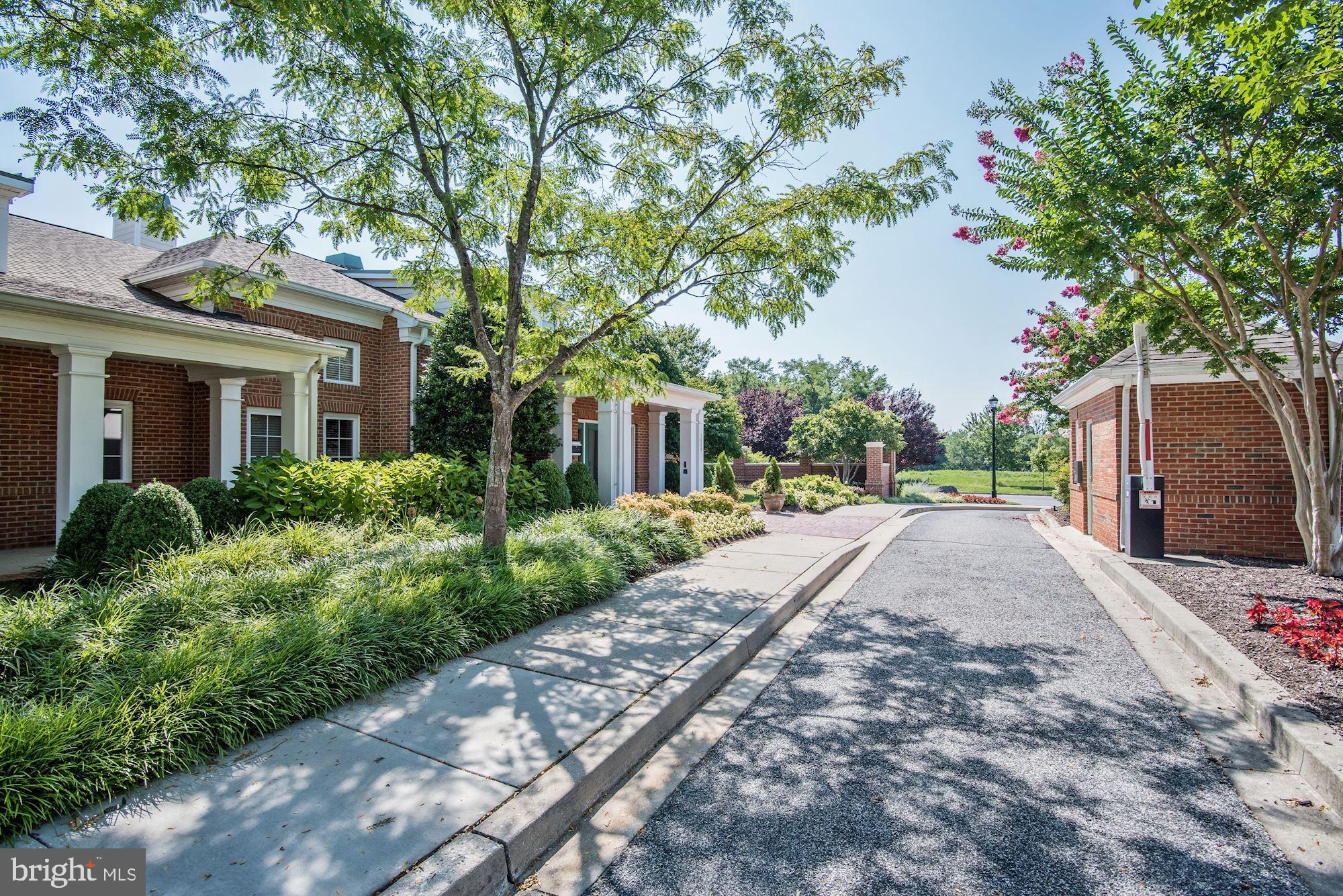 ELLICOTT HILLS - Residential