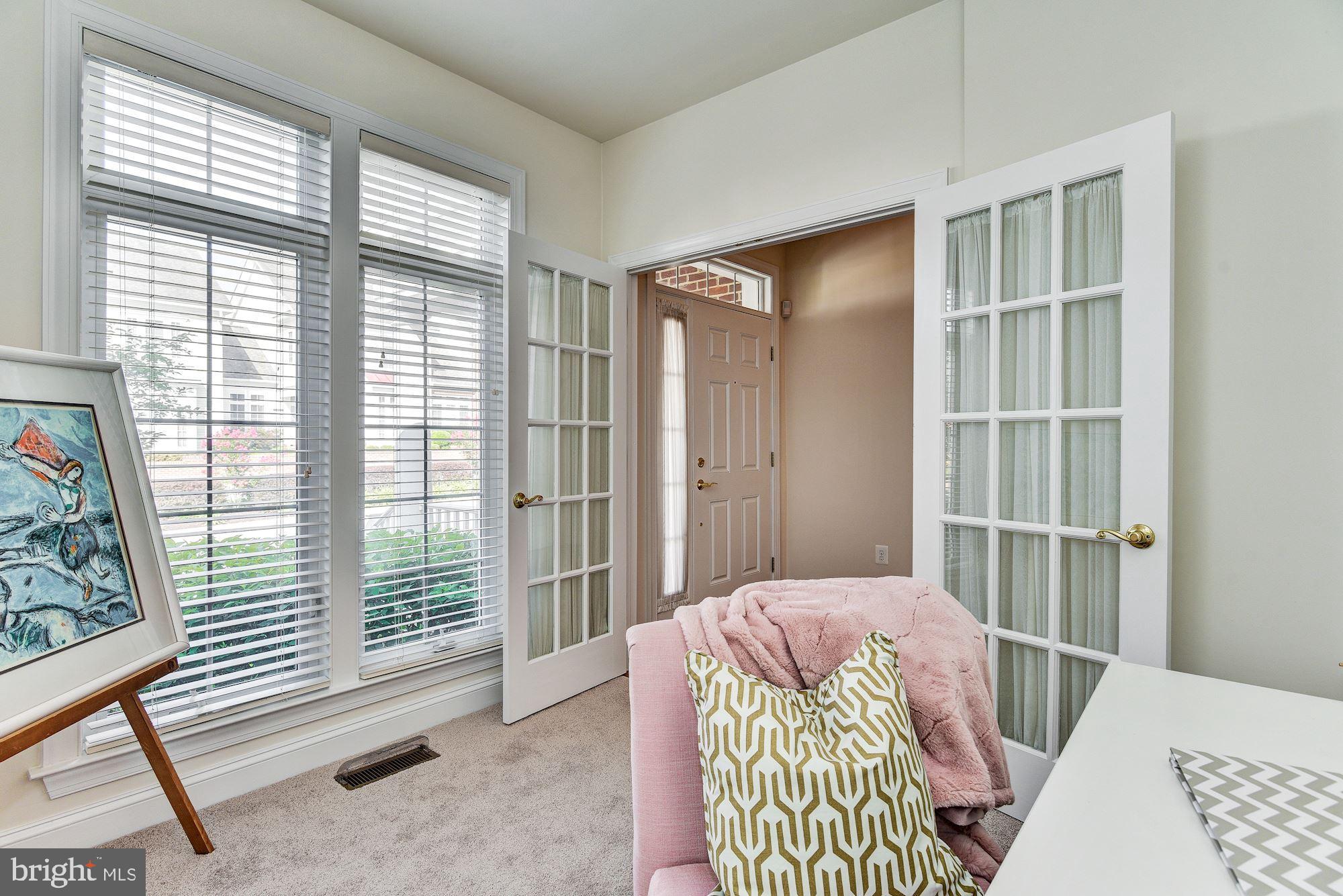 ELLICOTT HILLS - Residential