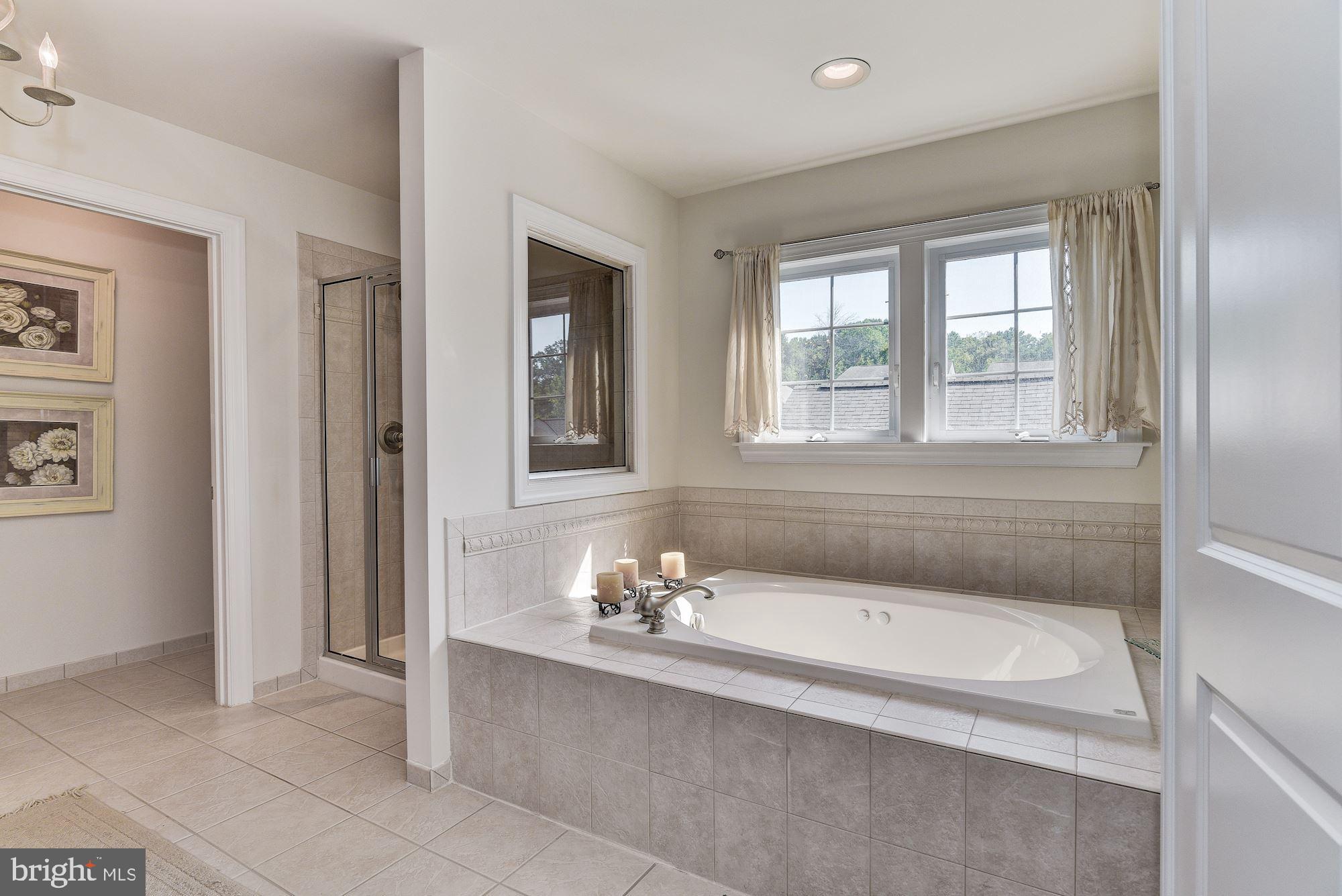 ELLICOTT HILLS - Residential