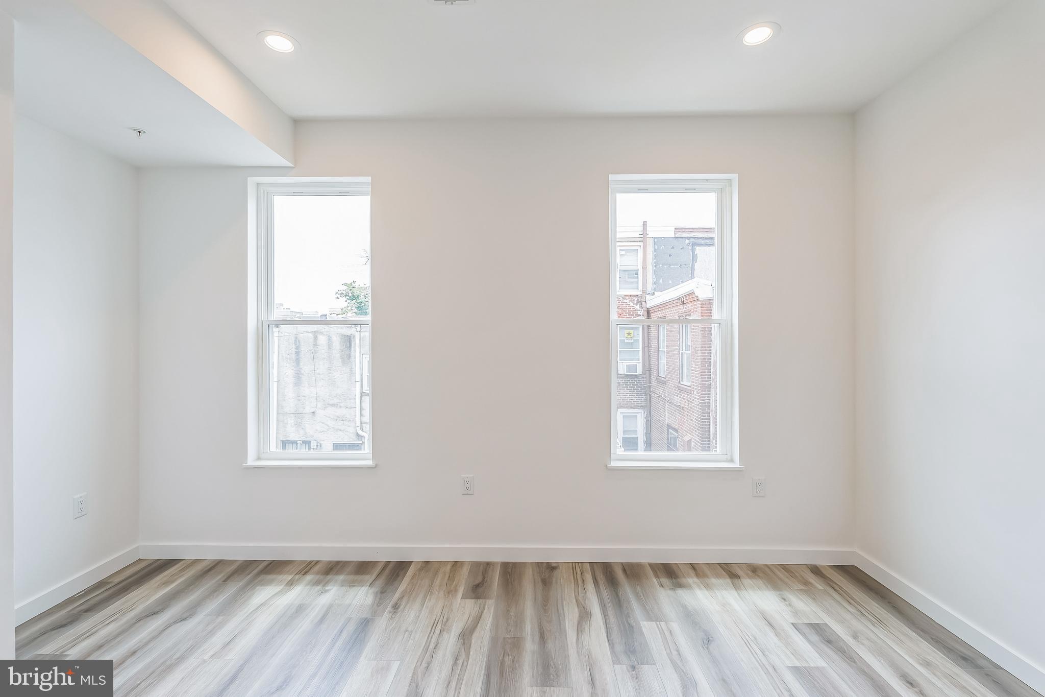 FRANCISVILLE - Residential