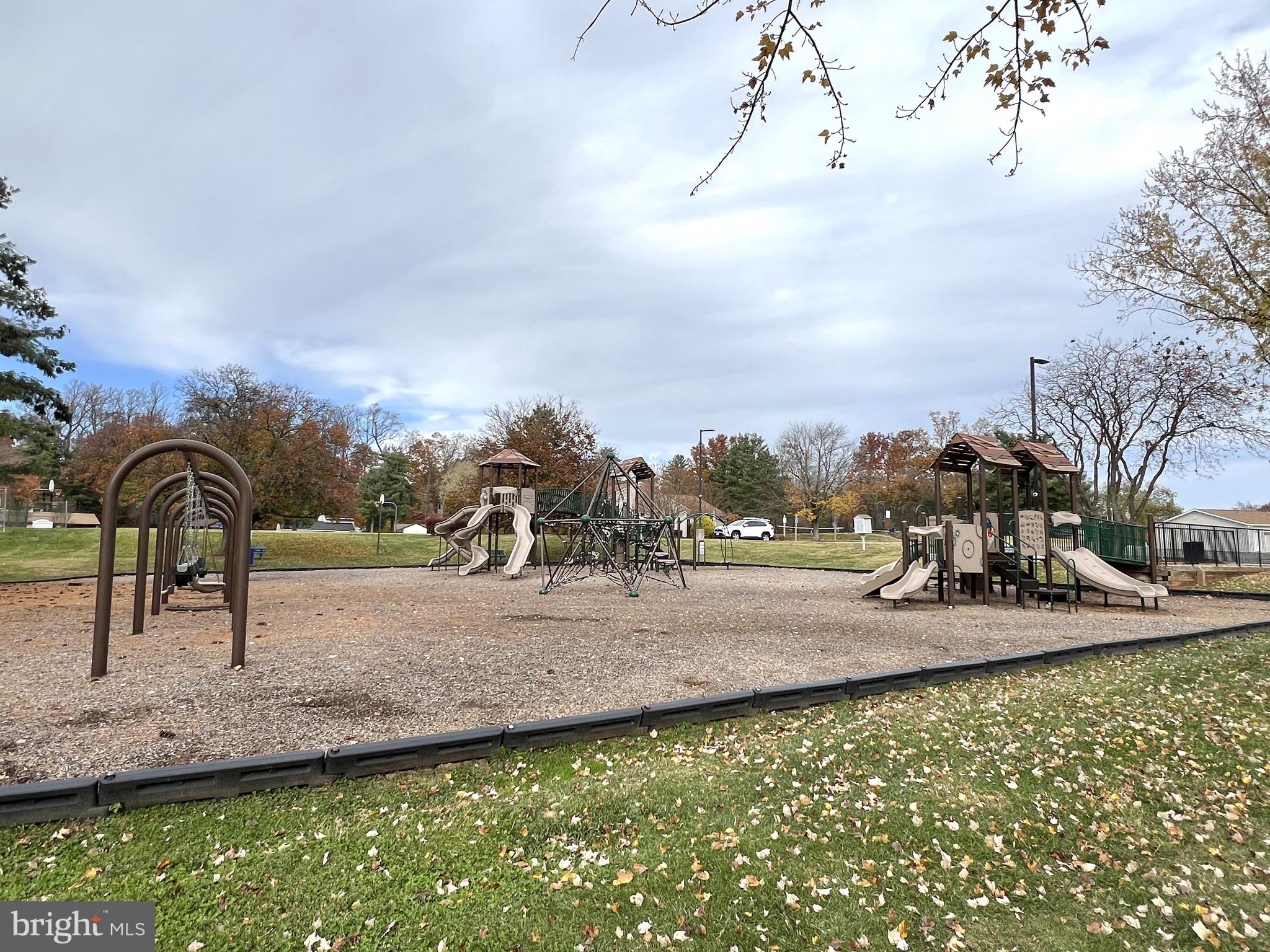 SUGARLAND RUN - Residential