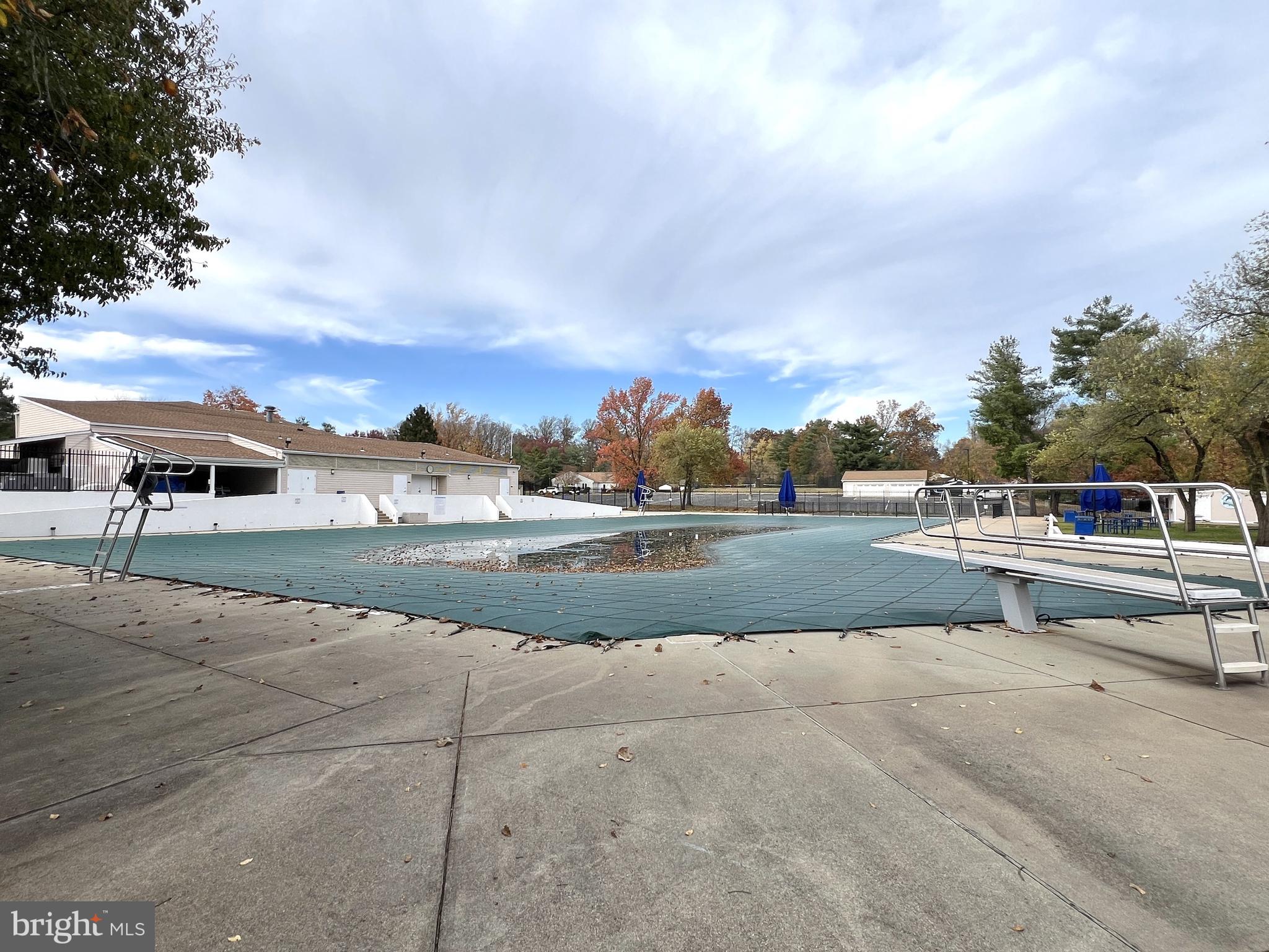 SUGARLAND RUN - Residential