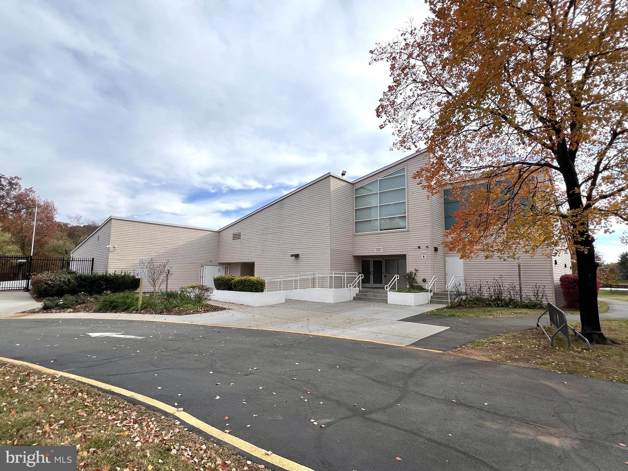 SUGARLAND RUN - Residential