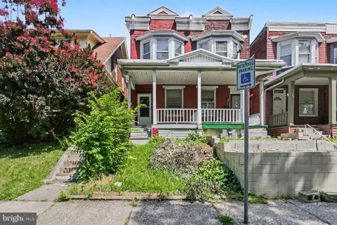 MLS: PADA2060856