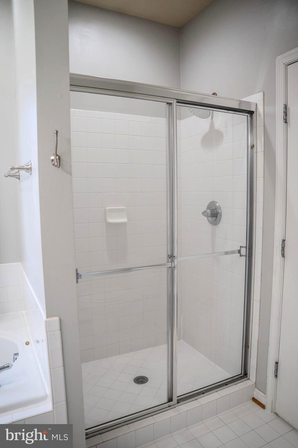 WOODSTREAM - Residential Lease