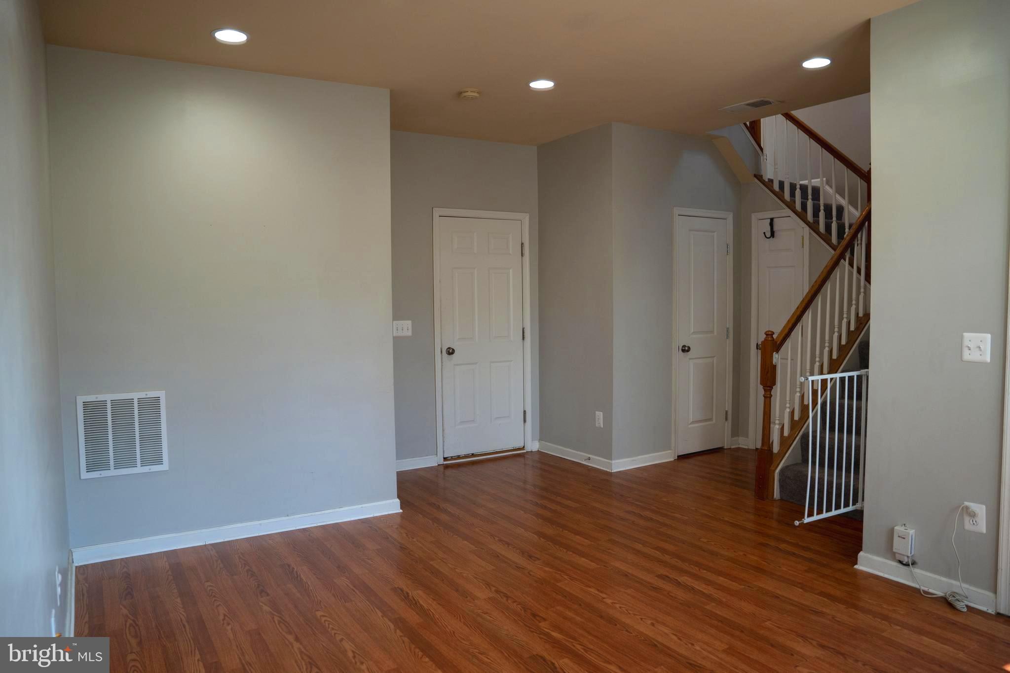 WOODSTREAM - Residential Lease