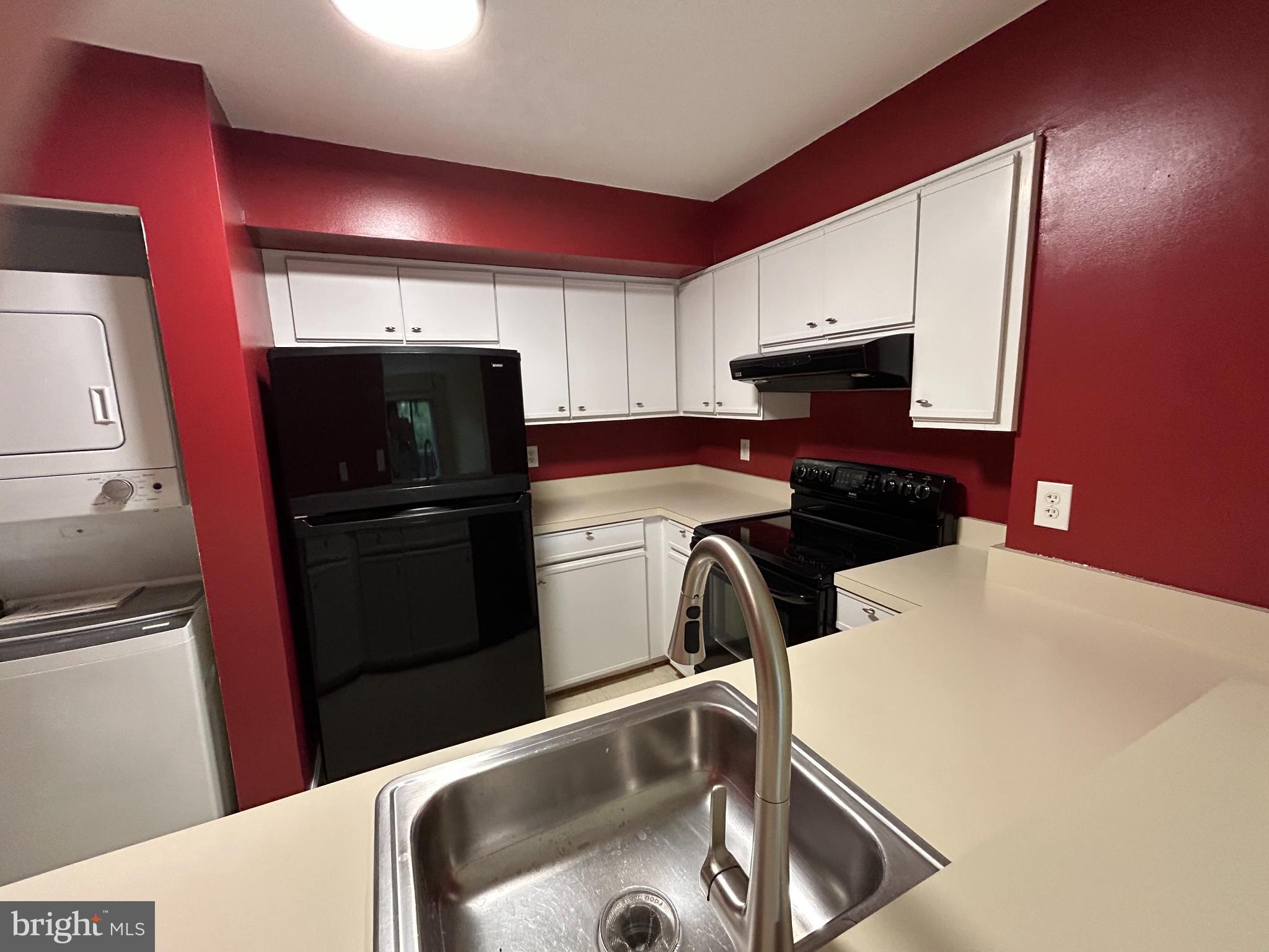 2100 LANGSTON BOULEVARD 201