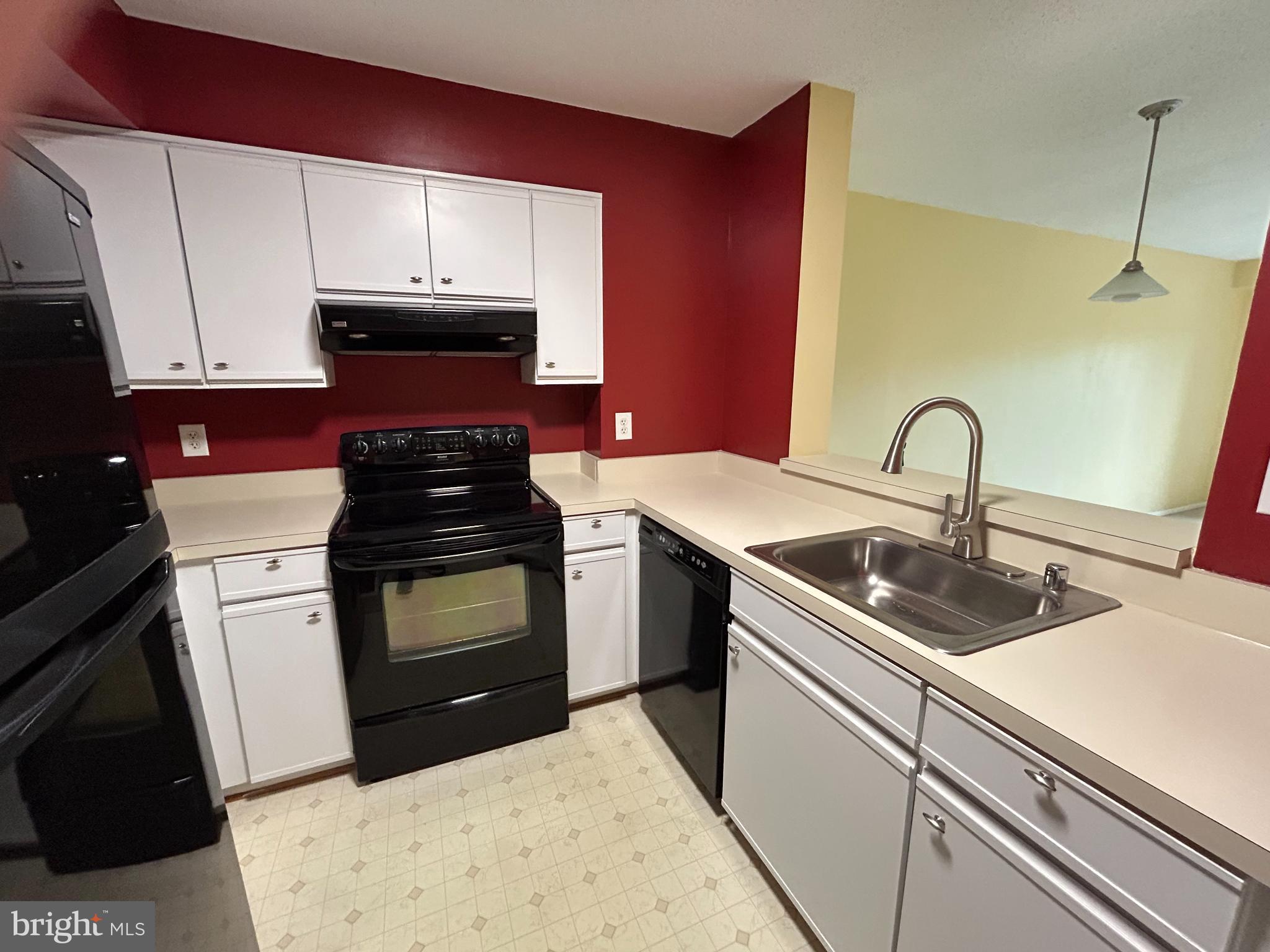 2100 LANGSTON BOULEVARD 201