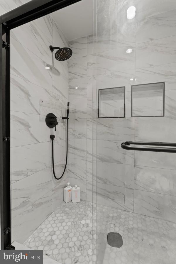 ARBORY CONDO PHASE SIX-R - Residential