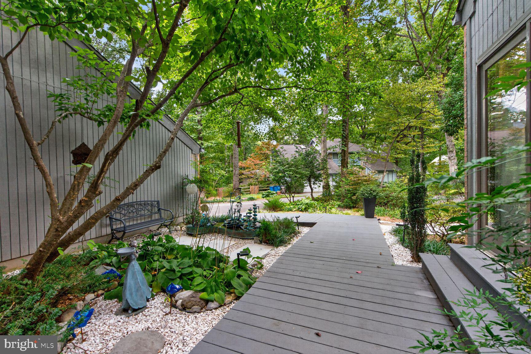 2003 UPPER LAKE DRIVE