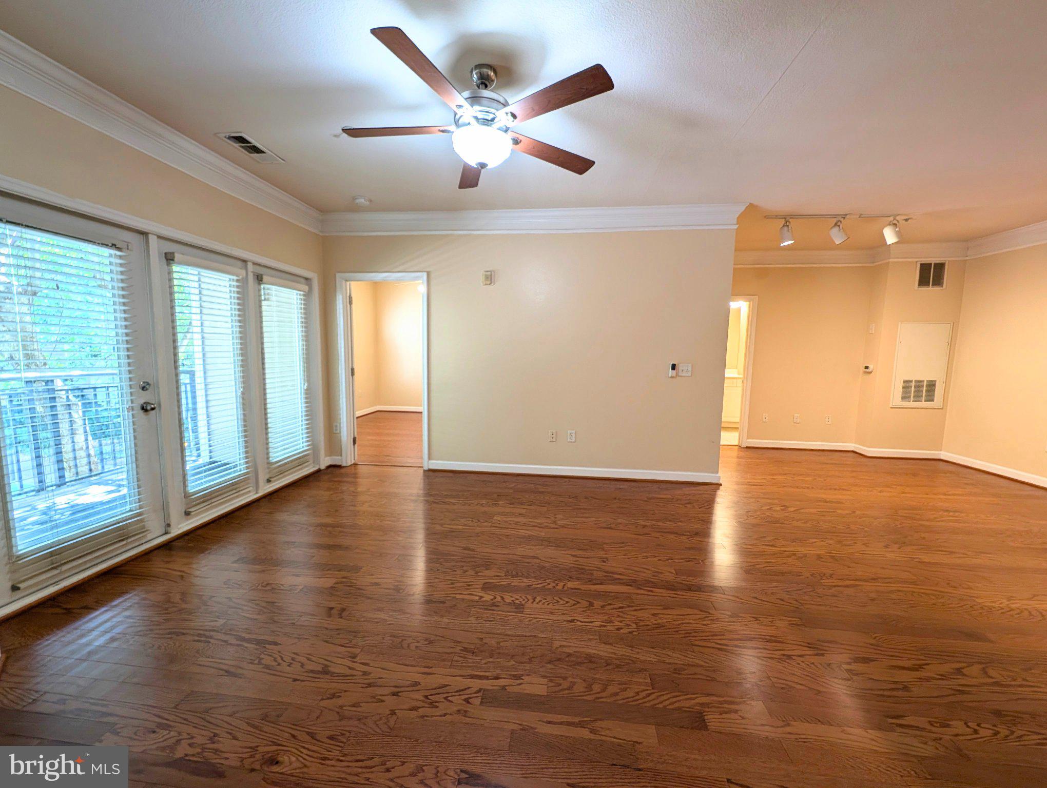 501 HUNGERFORD DRIVE 236