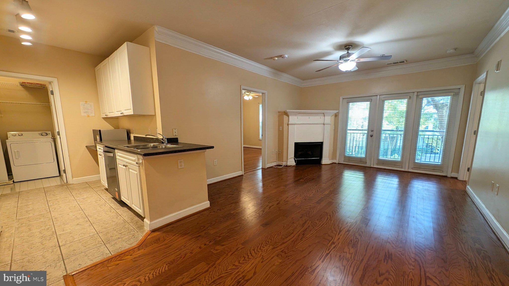 501 HUNGERFORD DRIVE 236