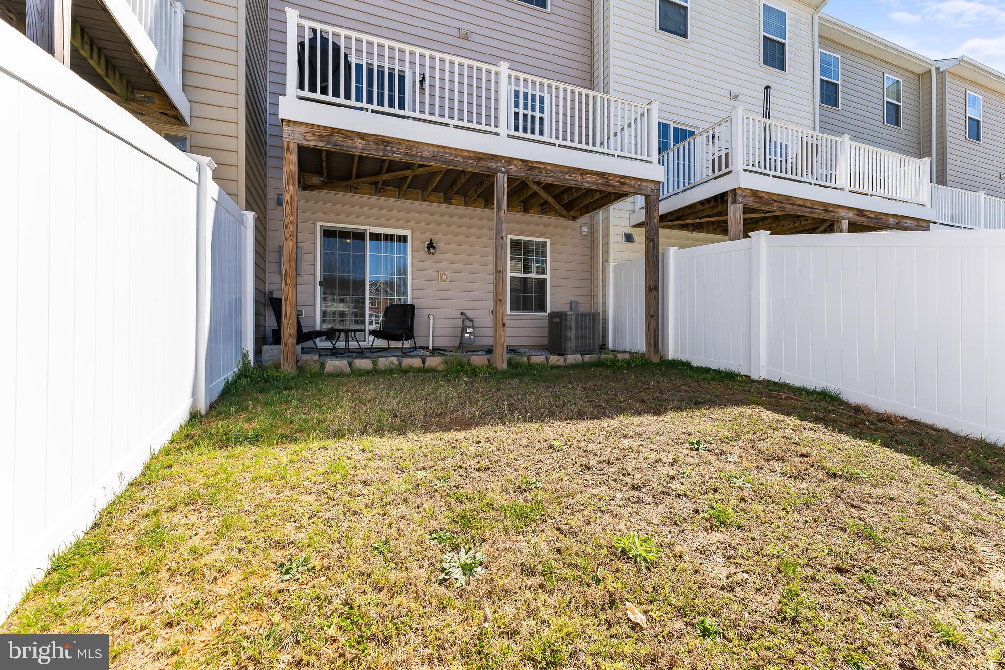 RAPPAHANNOCK LANDING - Residential Lease