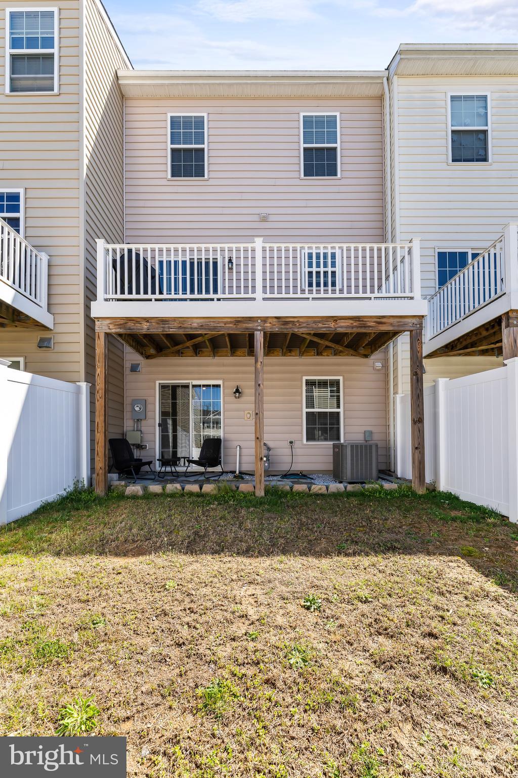RAPPAHANNOCK LANDING - Residential Lease
