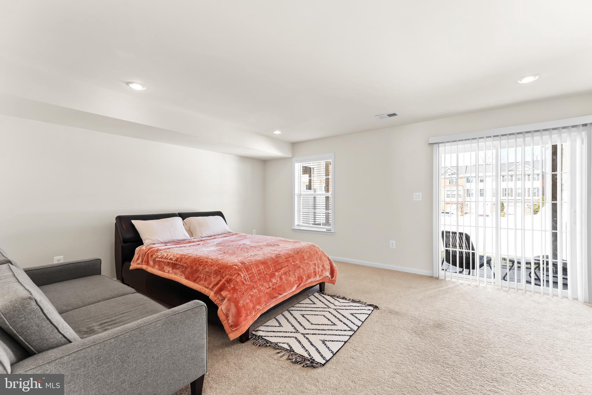 RAPPAHANNOCK LANDING - Residential Lease