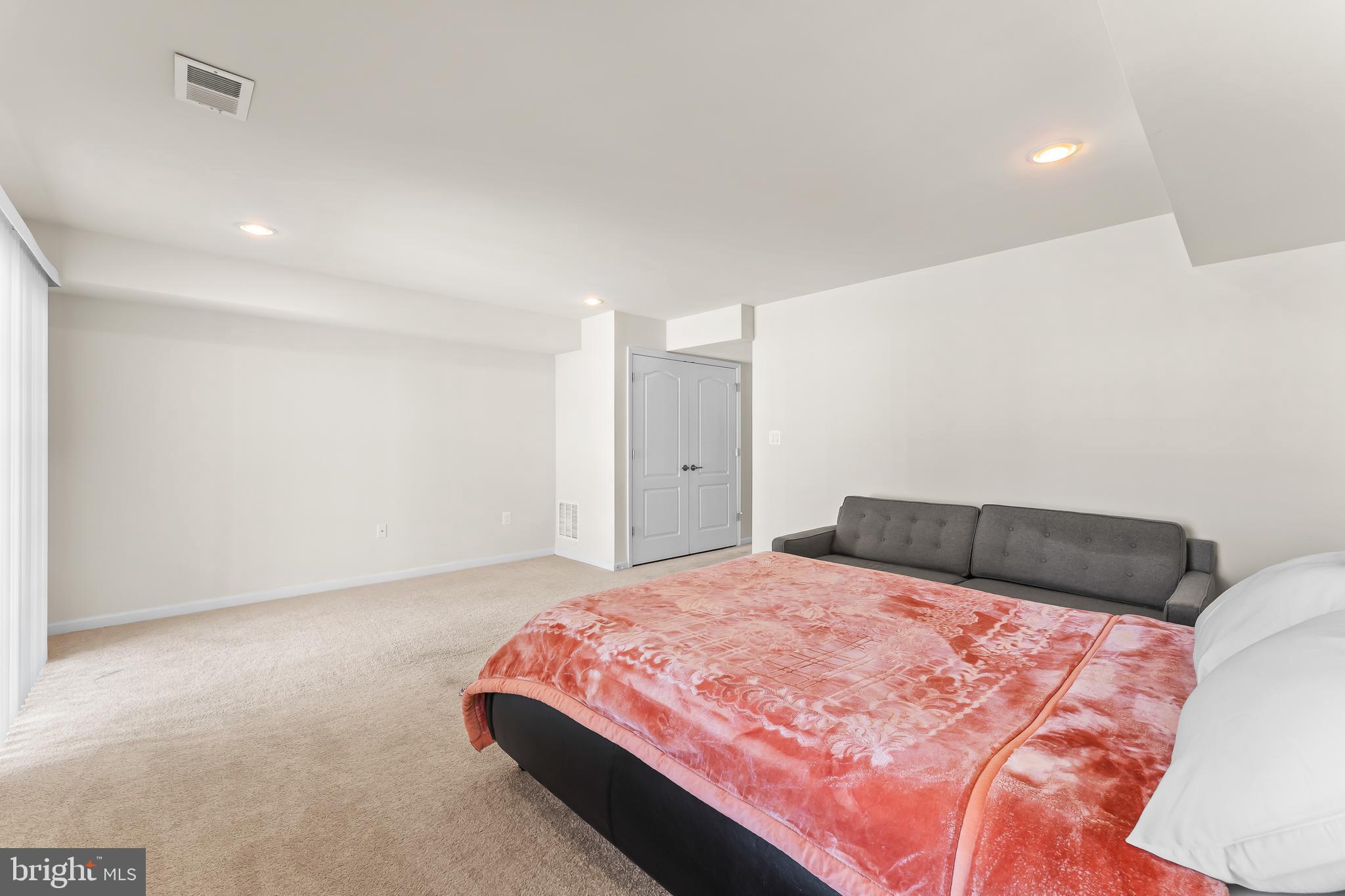 RAPPAHANNOCK LANDING - Residential Lease