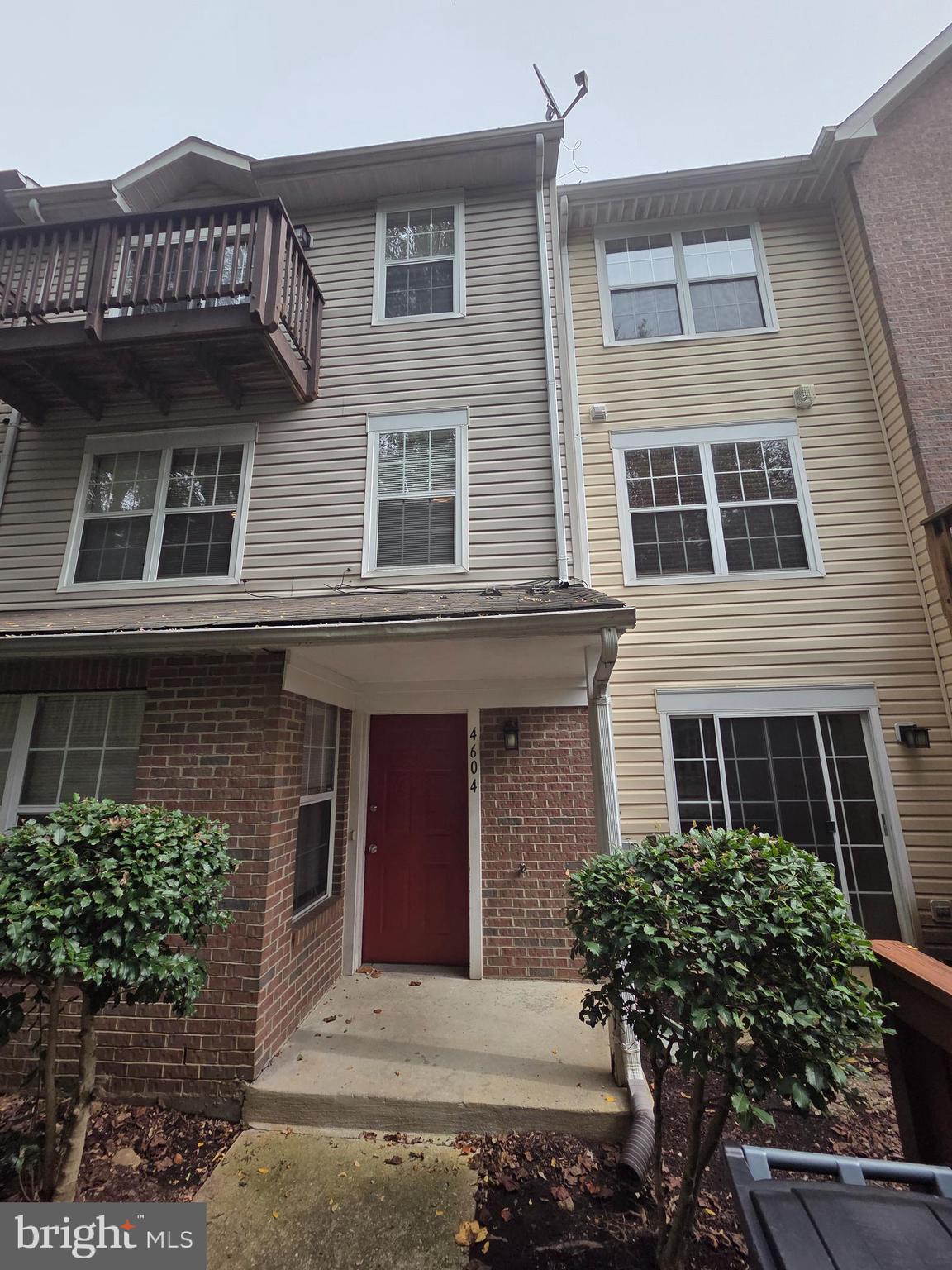 4604 DEEPWOOD COURT 87D