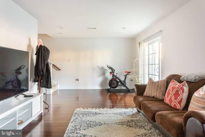 SOMERTON VALLEY - Residential Lease