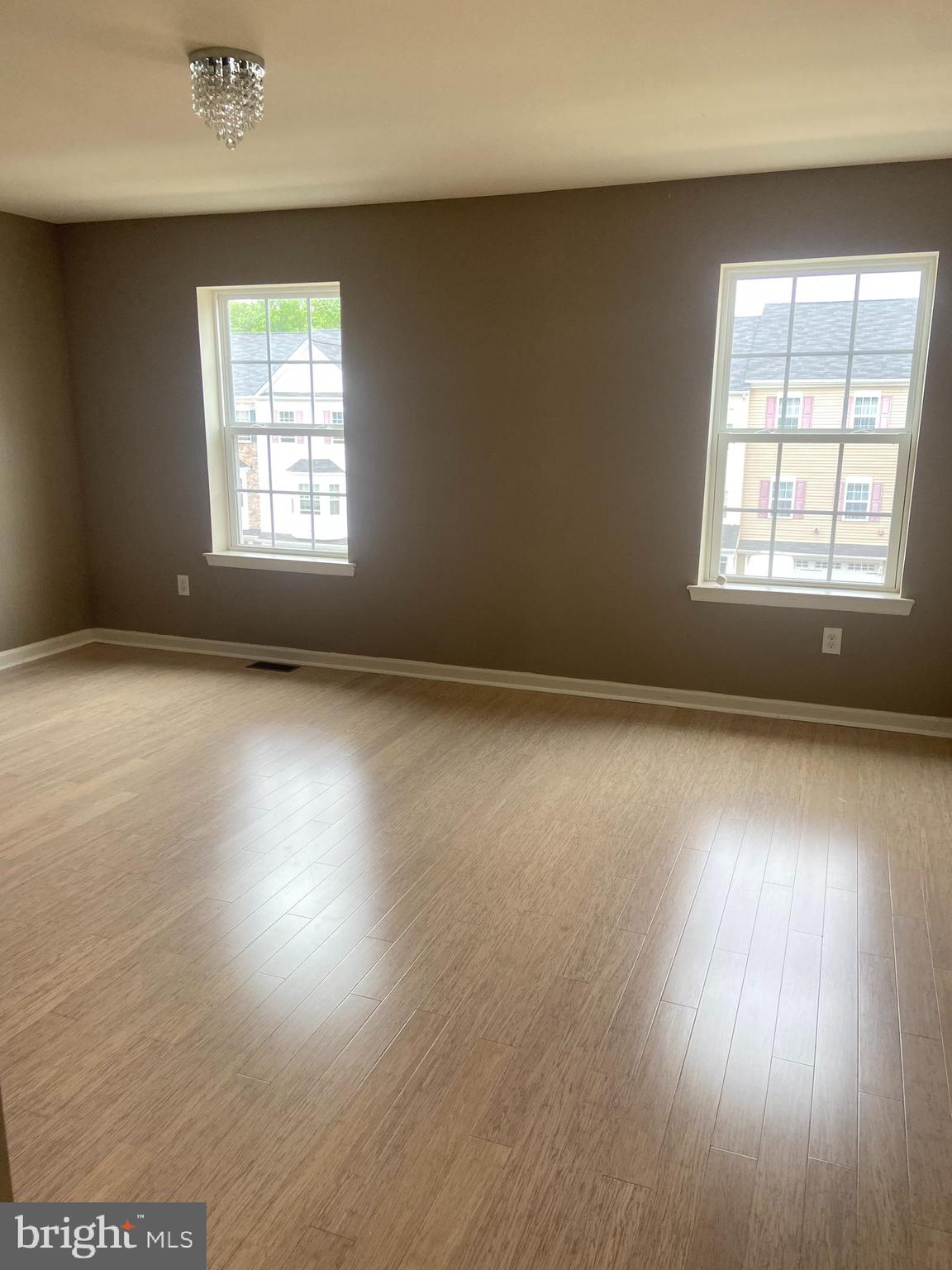 SOMERTON VALLEY - Residential Lease