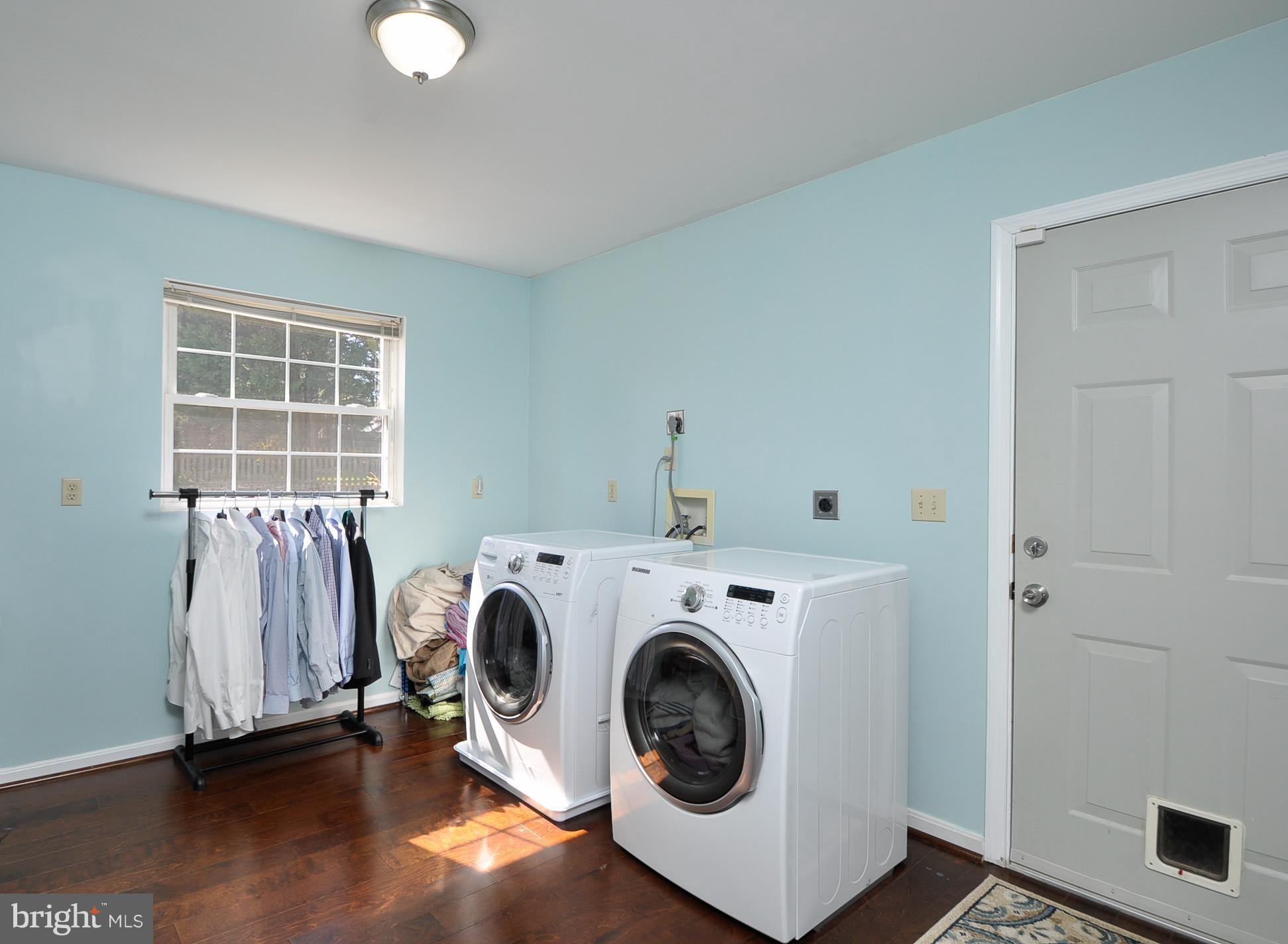 CRYSTAL LAKE - Residential Lease