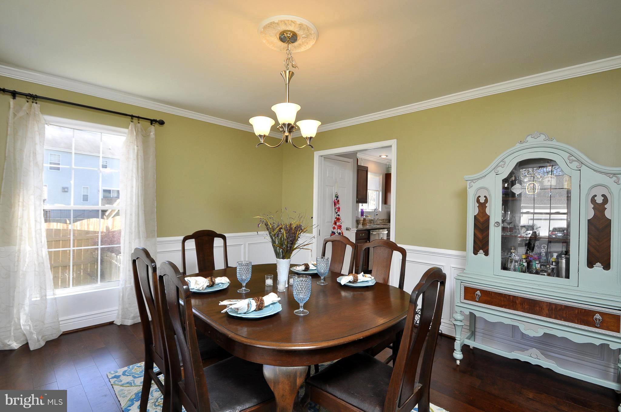 CRYSTAL LAKE - Residential Lease