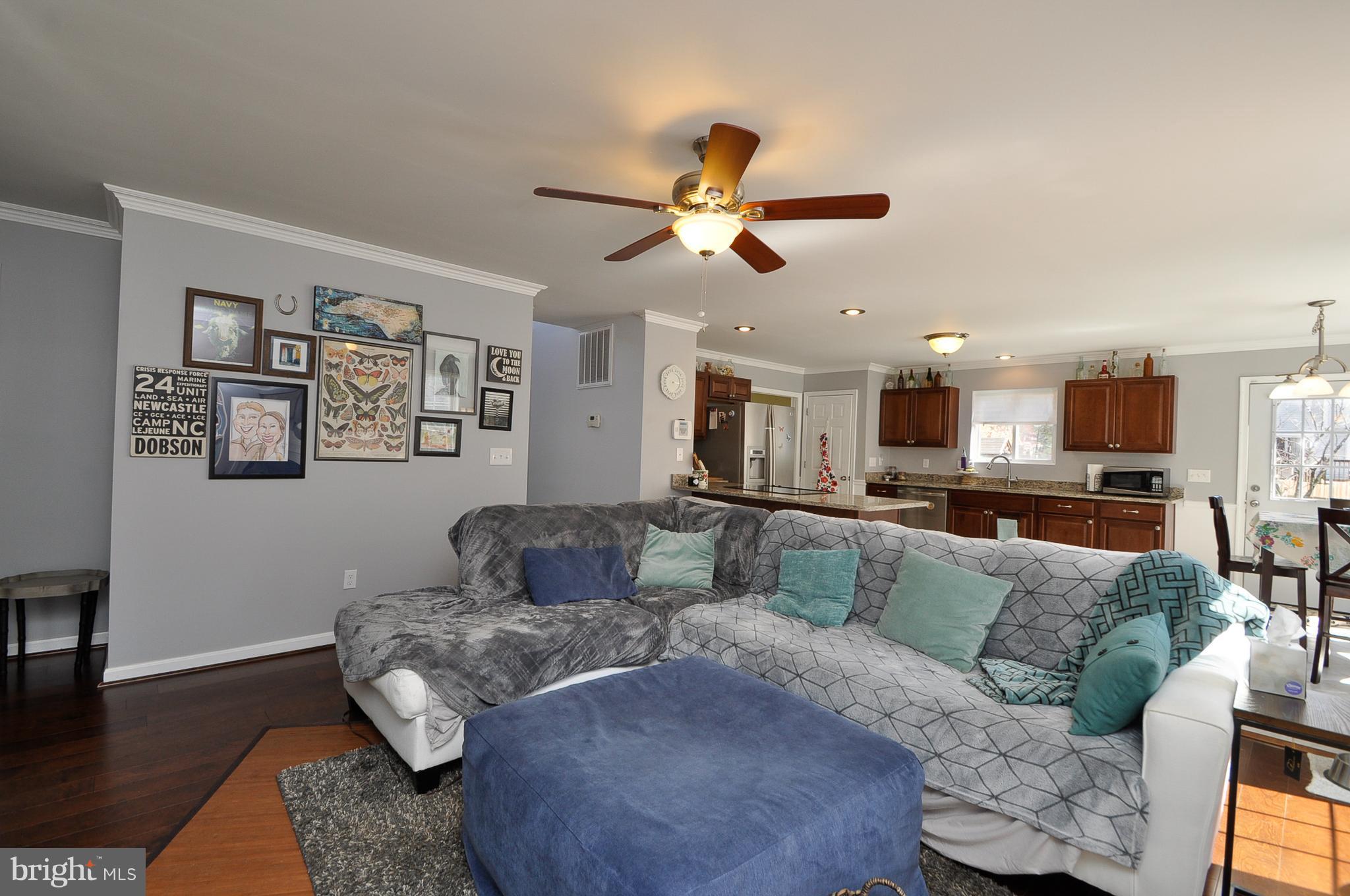 CRYSTAL LAKE - Residential Lease