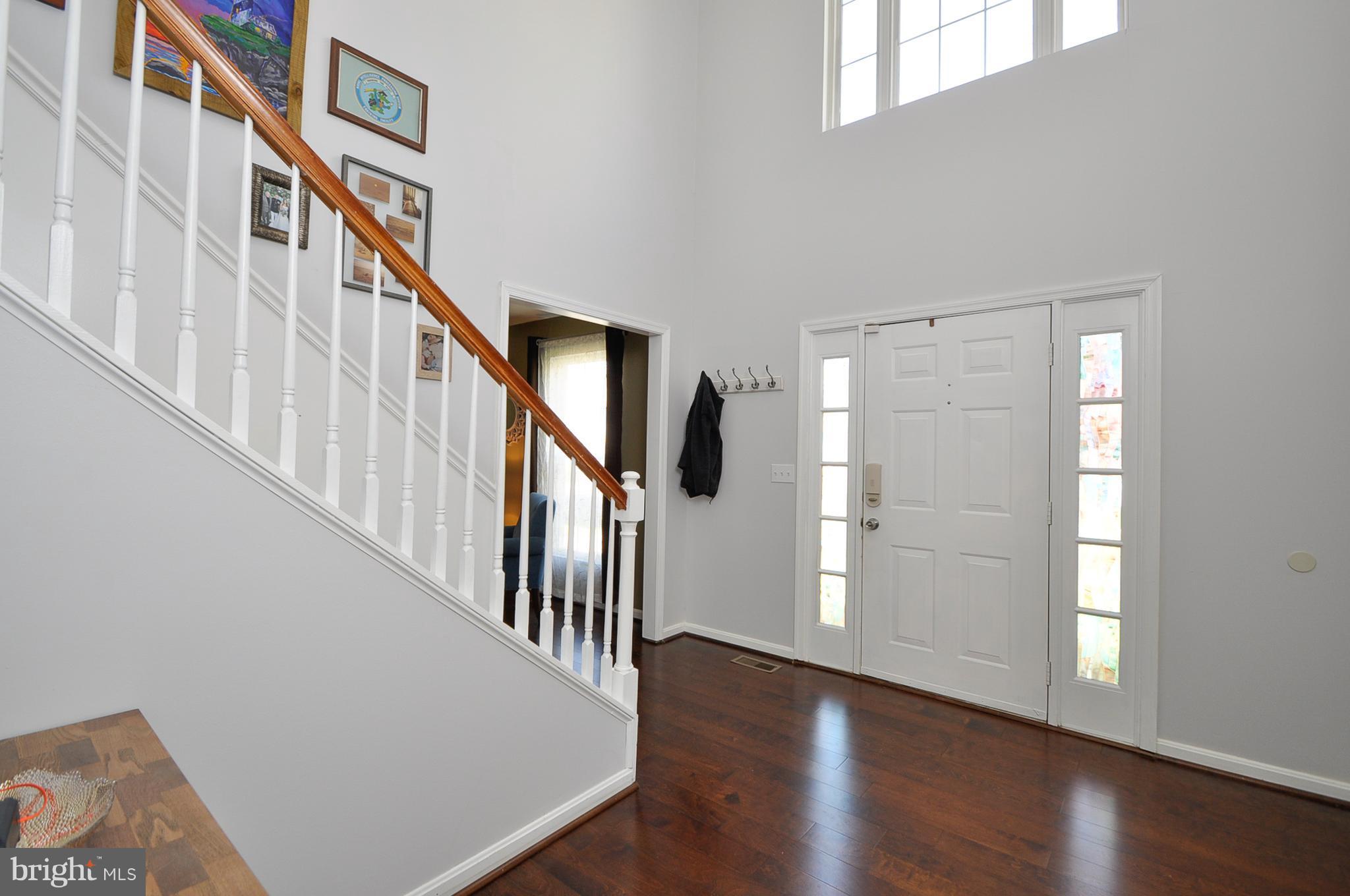 CRYSTAL LAKE - Residential Lease