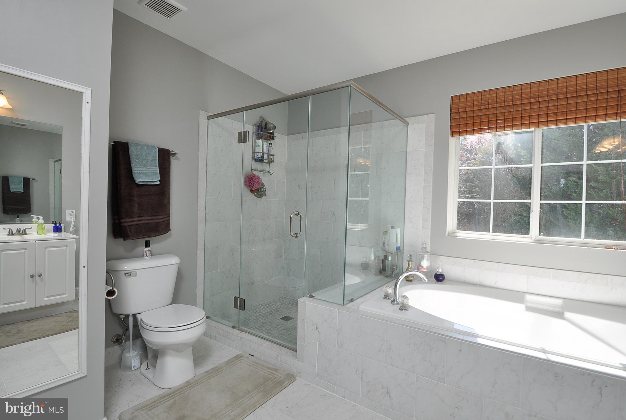 CRYSTAL LAKE - Residential Lease