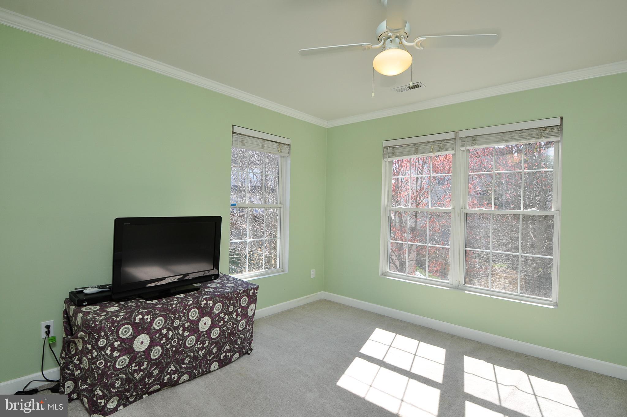 CRYSTAL LAKE - Residential Lease