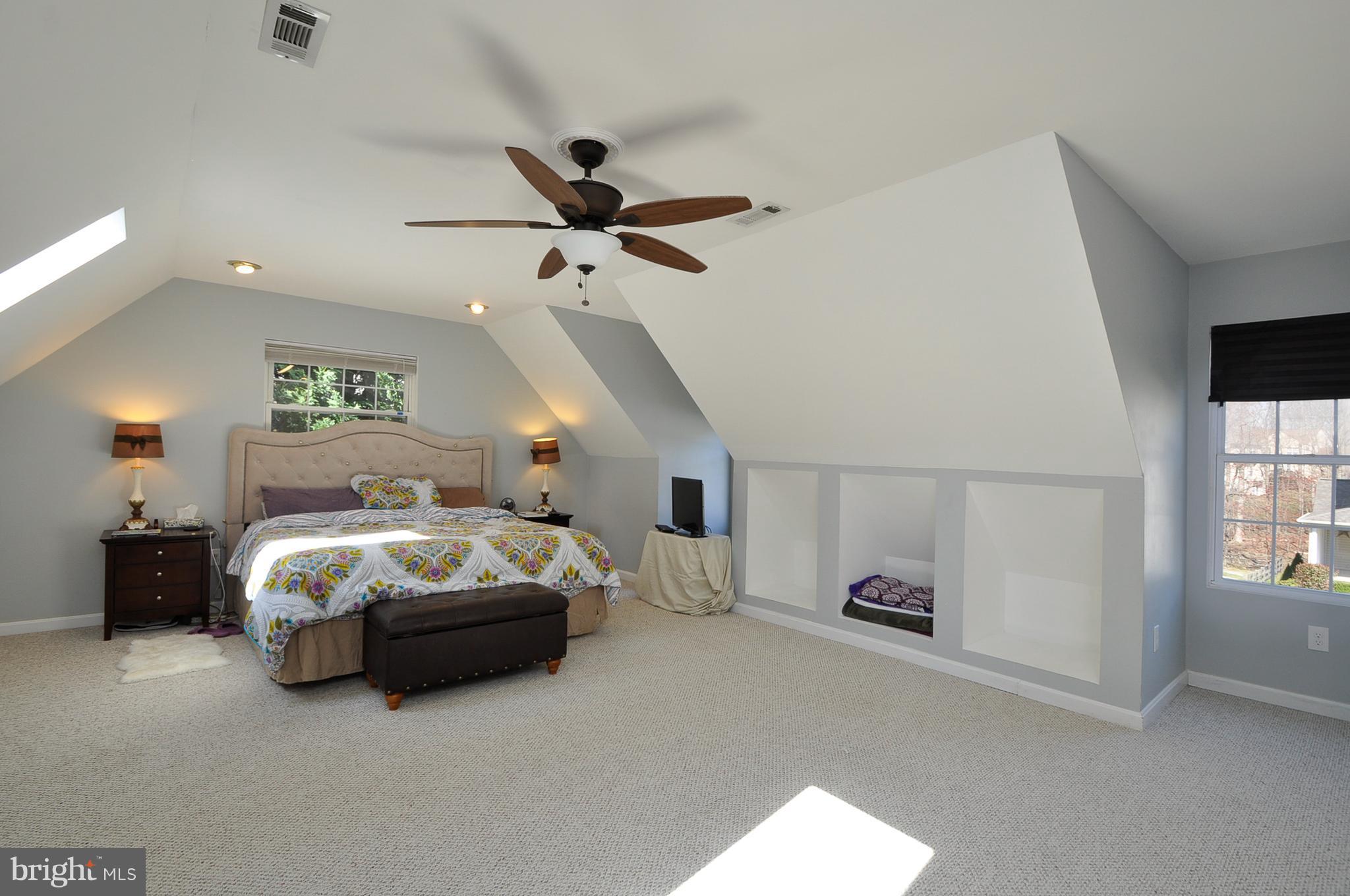 CRYSTAL LAKE - Residential Lease