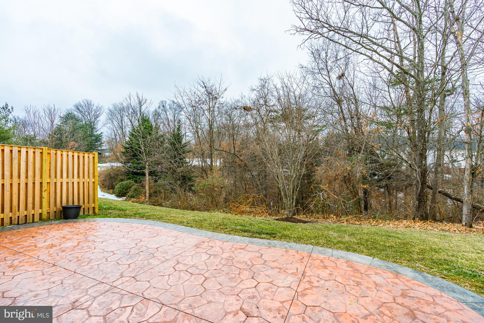 WAKELAND MANOR - Residential Lease