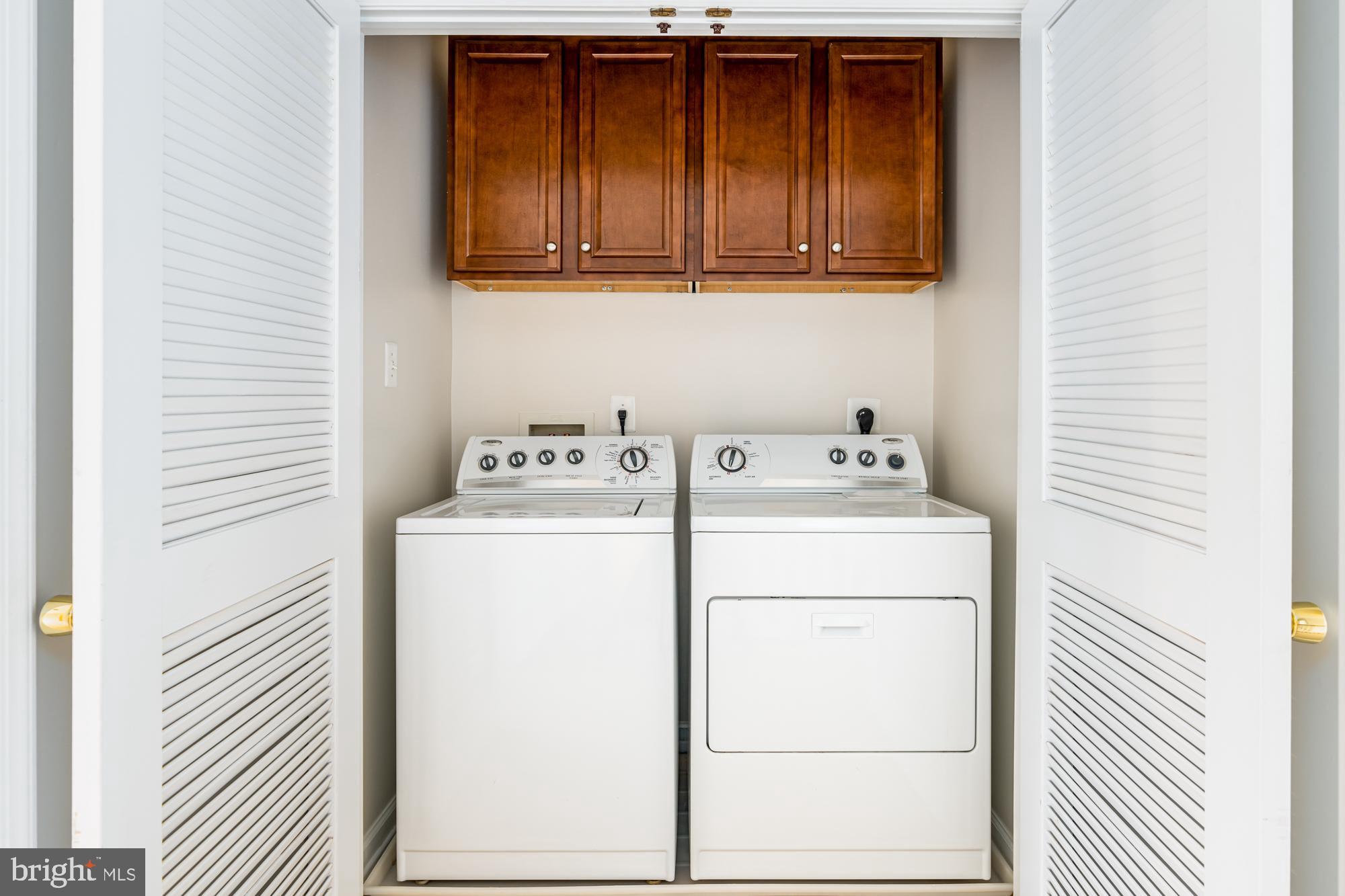 WAKELAND MANOR - Residential Lease