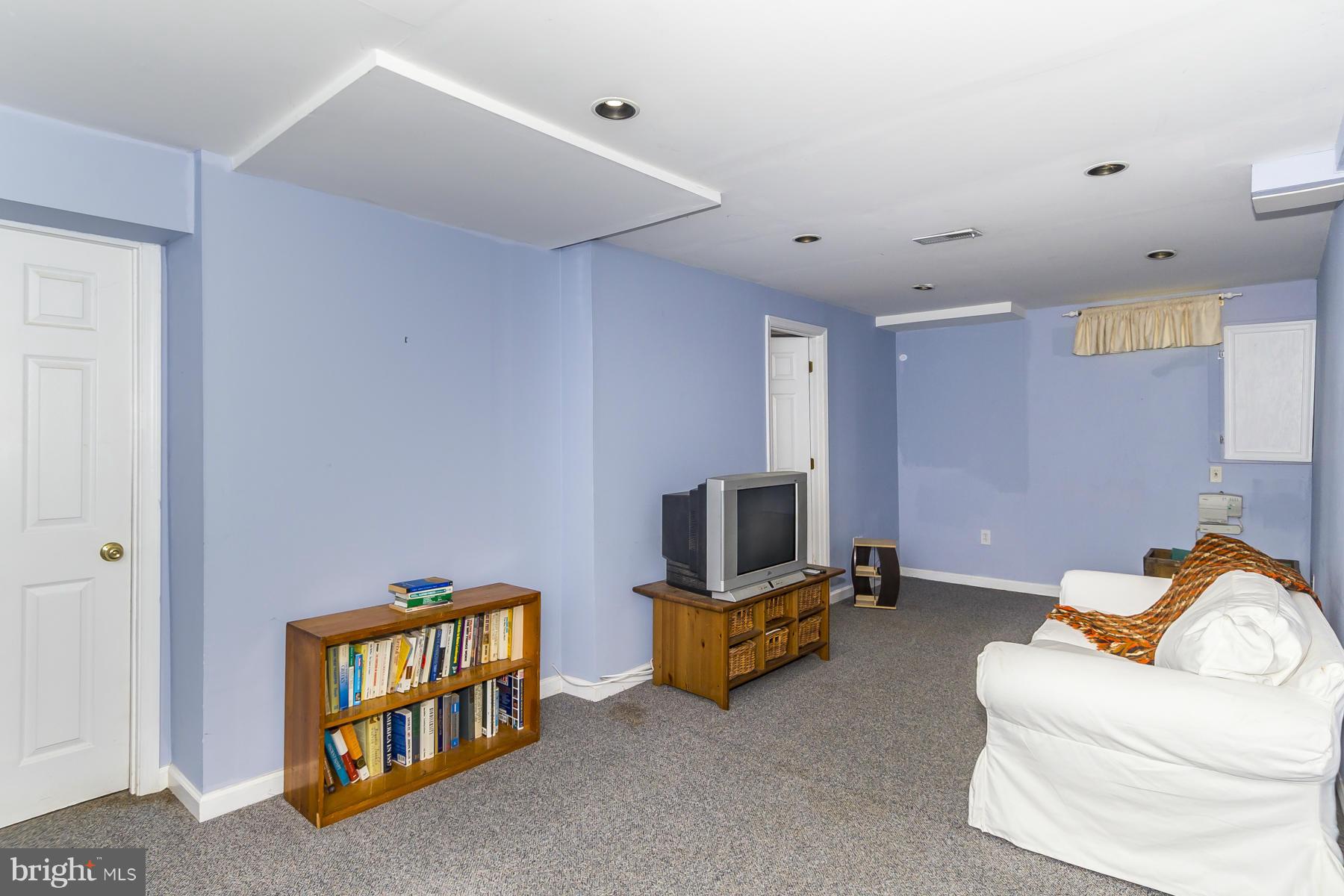 VILLAGE OF HICKORY RIDGE - Residential