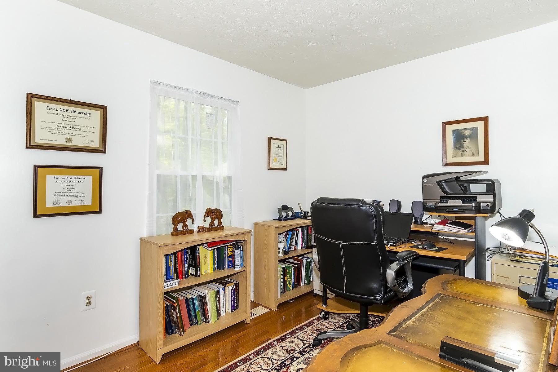 VILLAGE OF HICKORY RIDGE - Residential