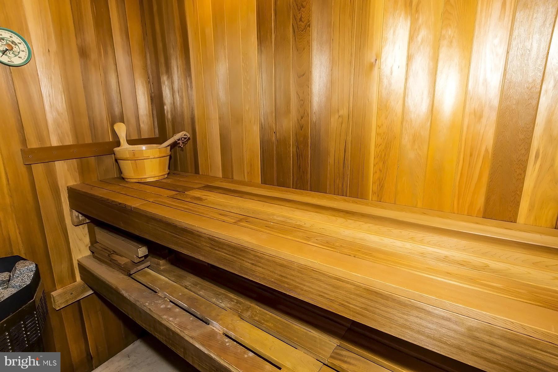 VILLAGE OF HICKORY RIDGE - Residential