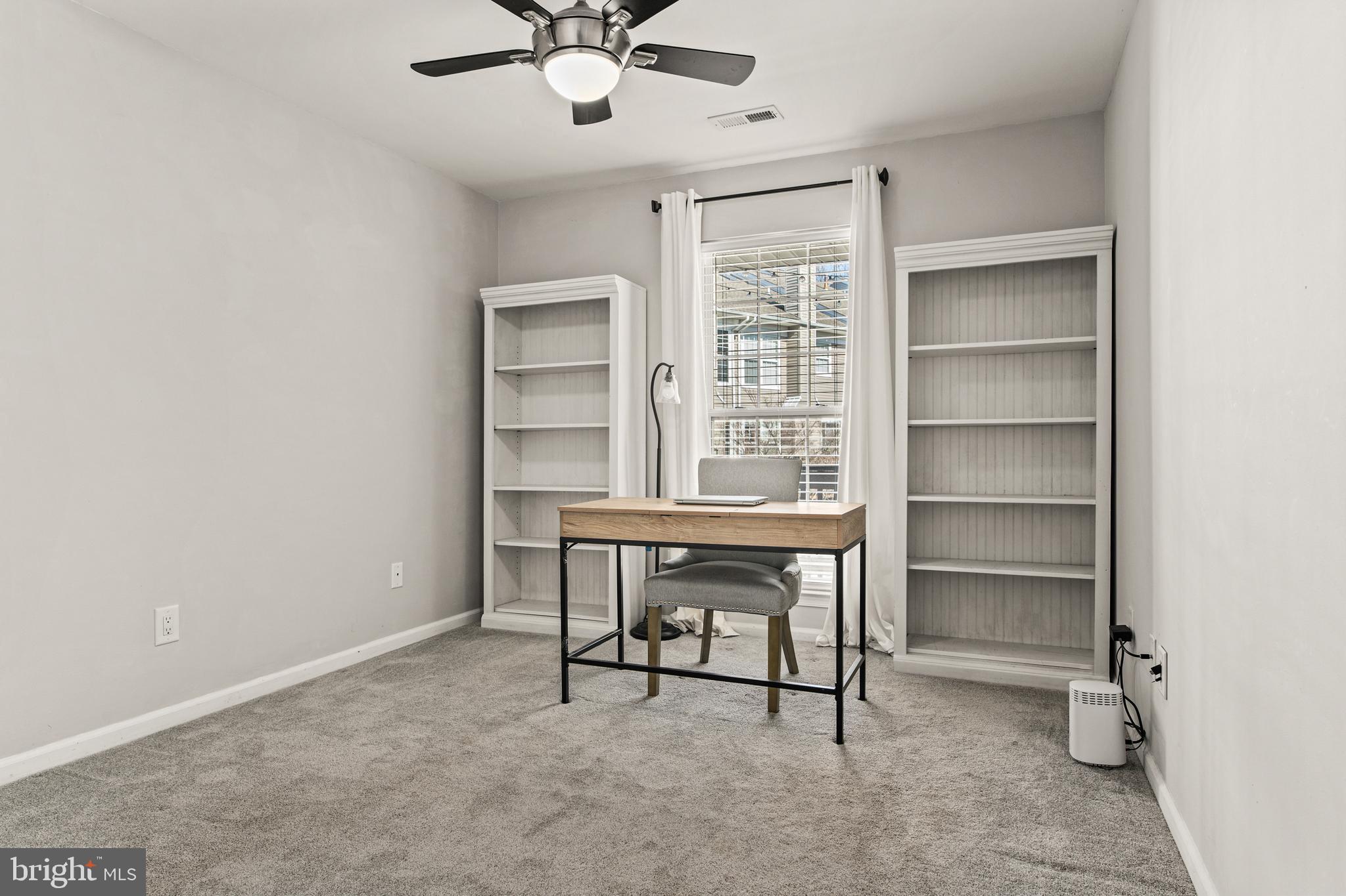 CHARLESTOWN HUNT - Residential