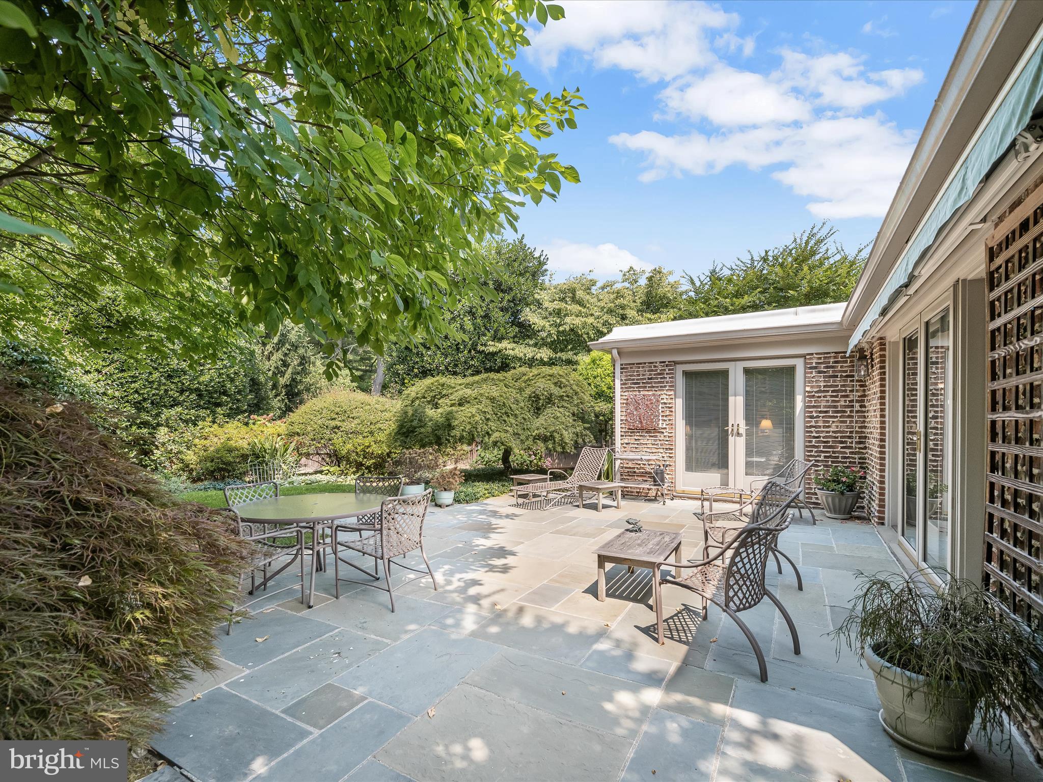 WESTMORELAND HILLS - Residential