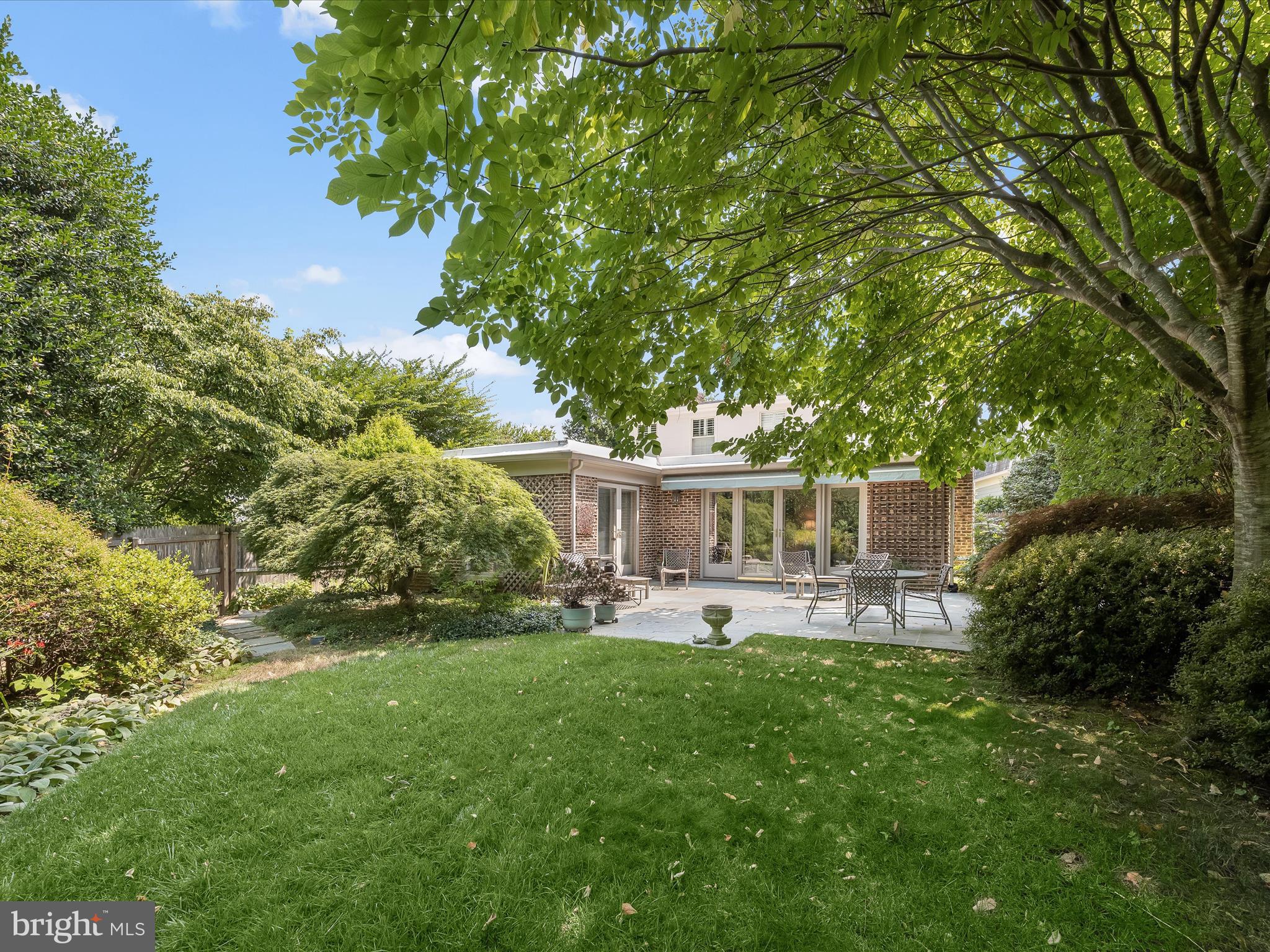 WESTMORELAND HILLS - Residential