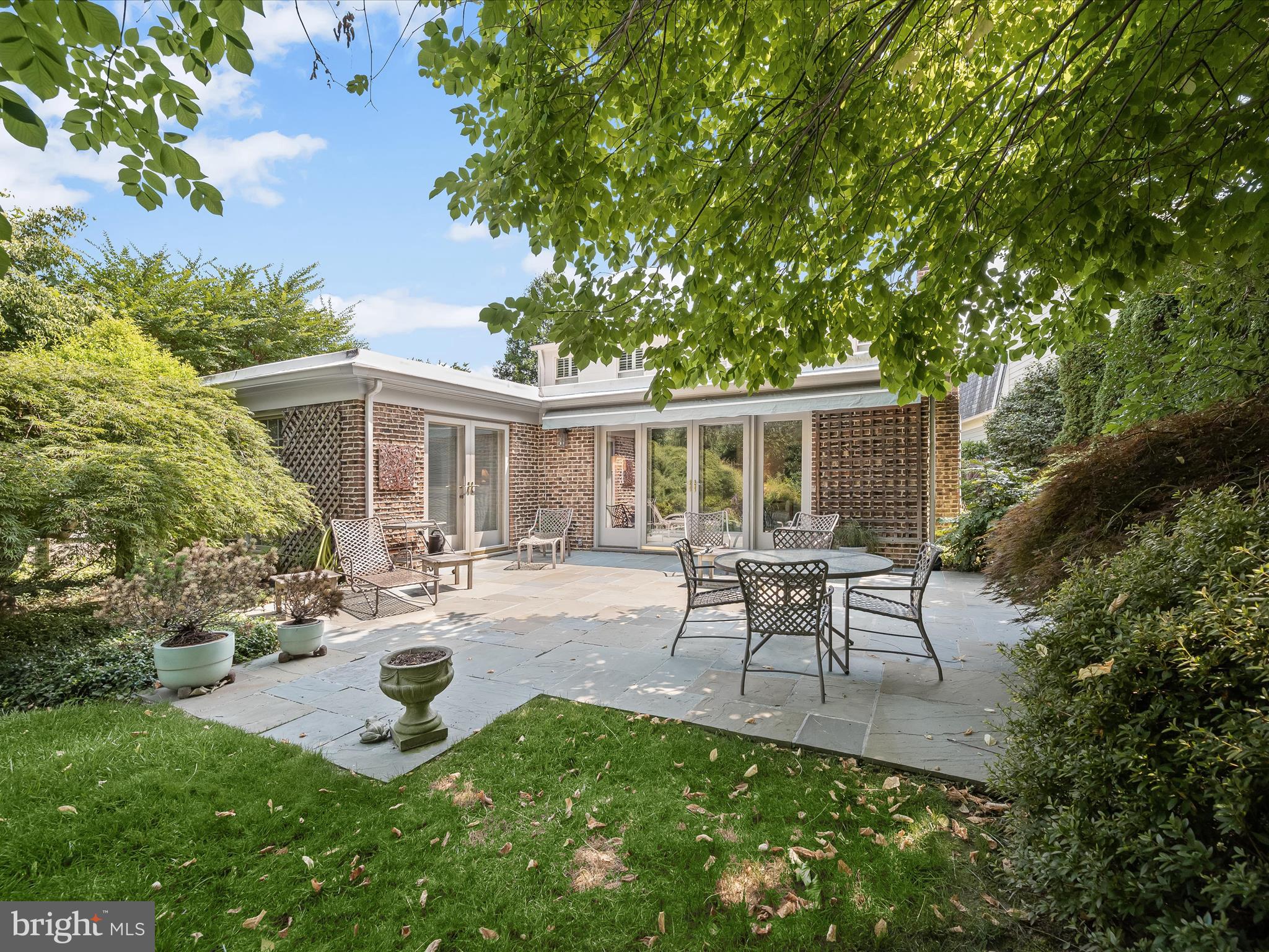 WESTMORELAND HILLS - Residential