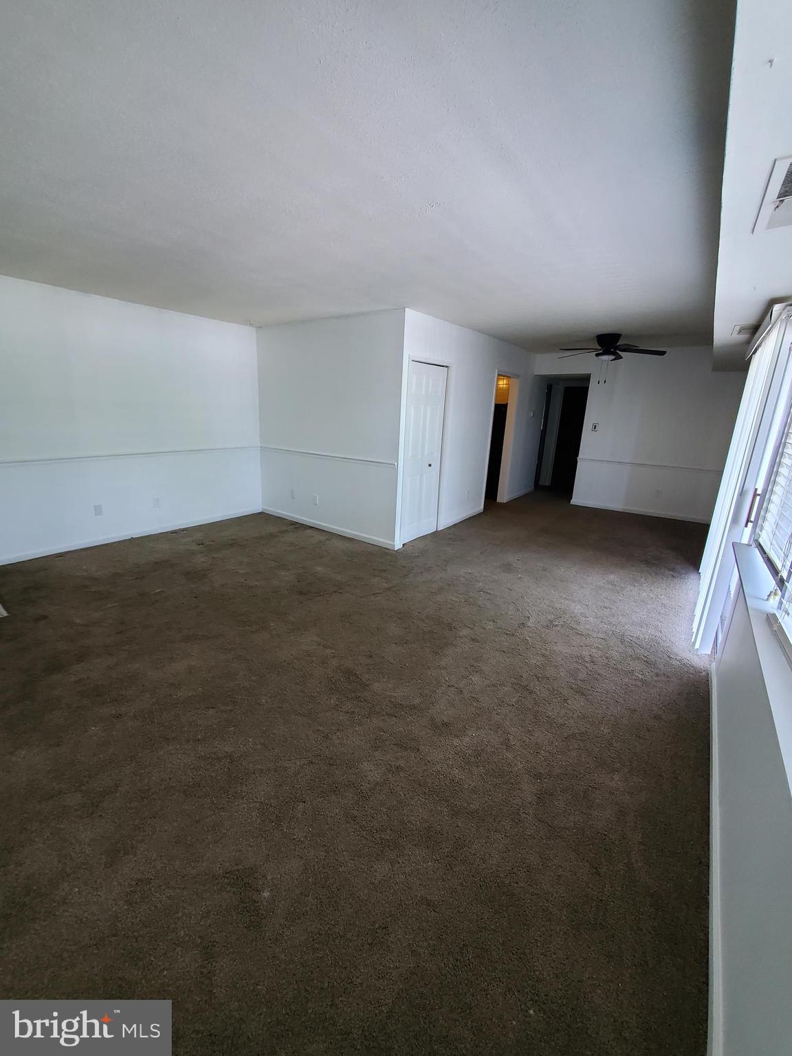 HUNTCREST CONDOMINIUM - Residential