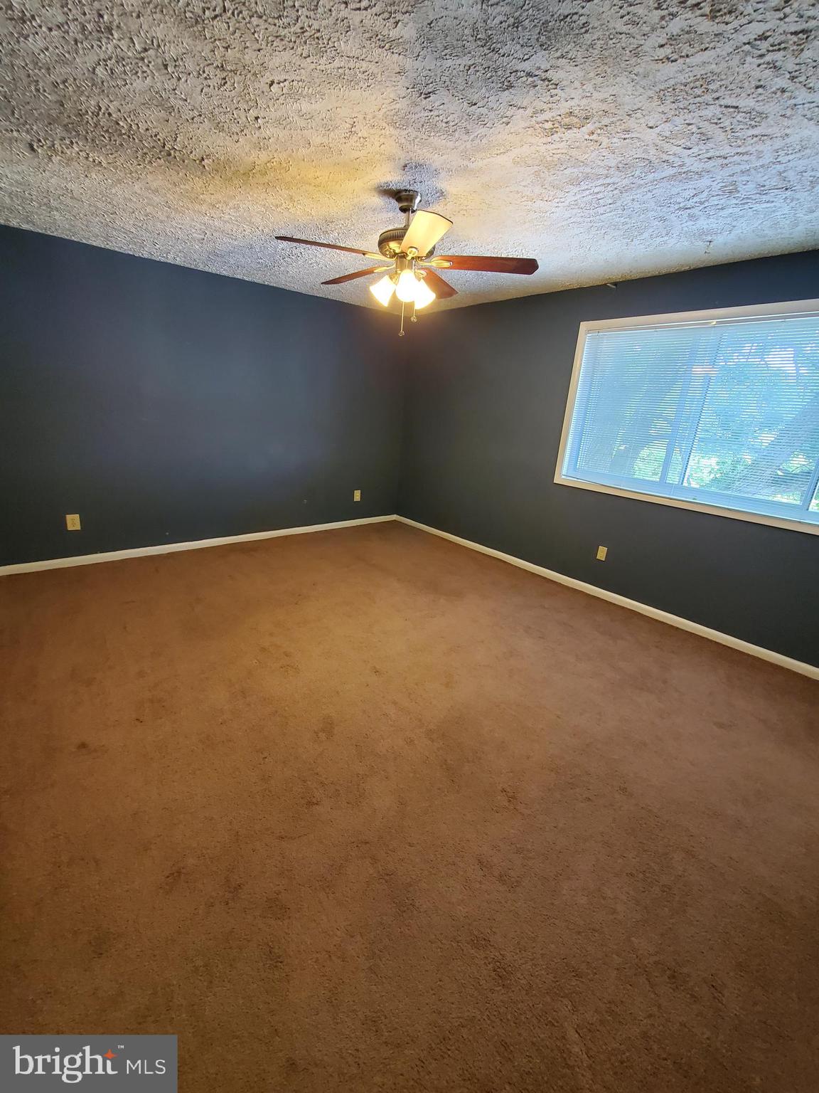 HUNTCREST CONDOMINIUM - Residential