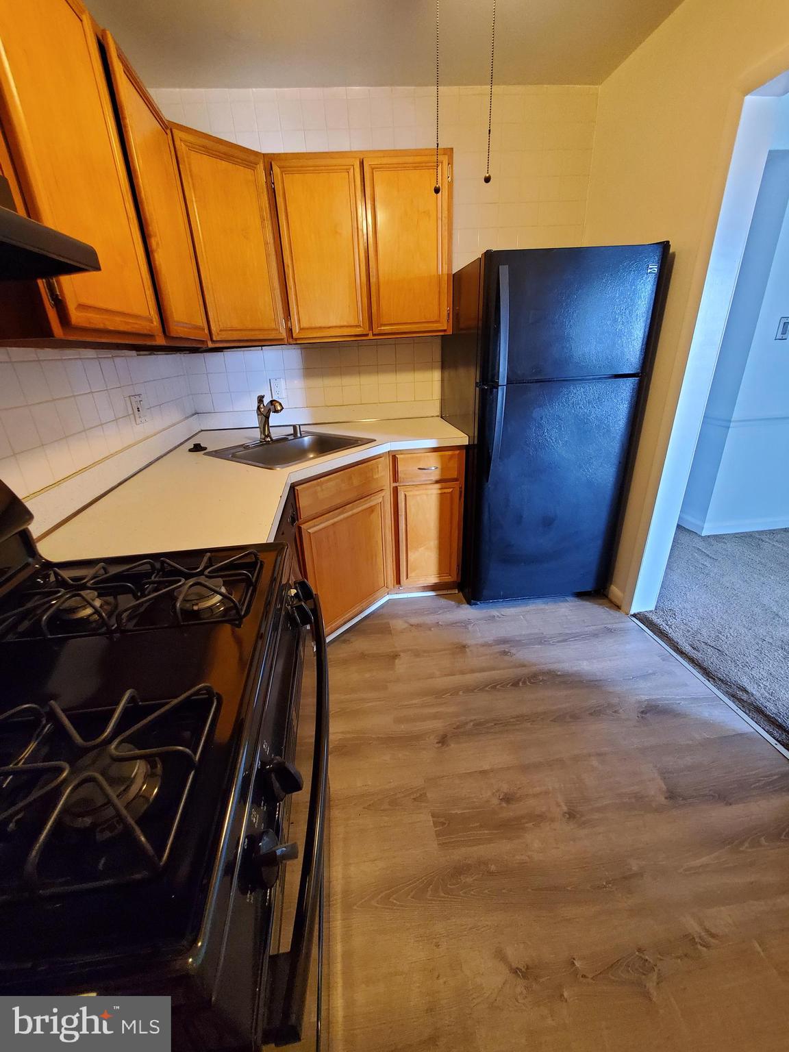 HUNTCREST CONDOMINIUM - Residential