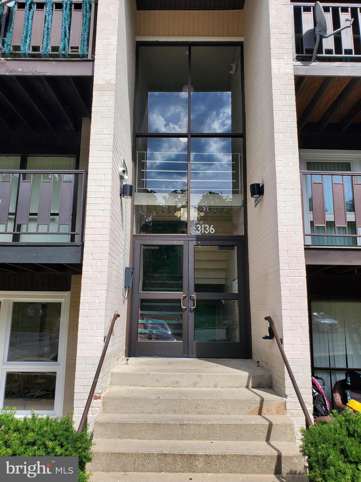 HUNTCREST CONDOMINIUM - Residential