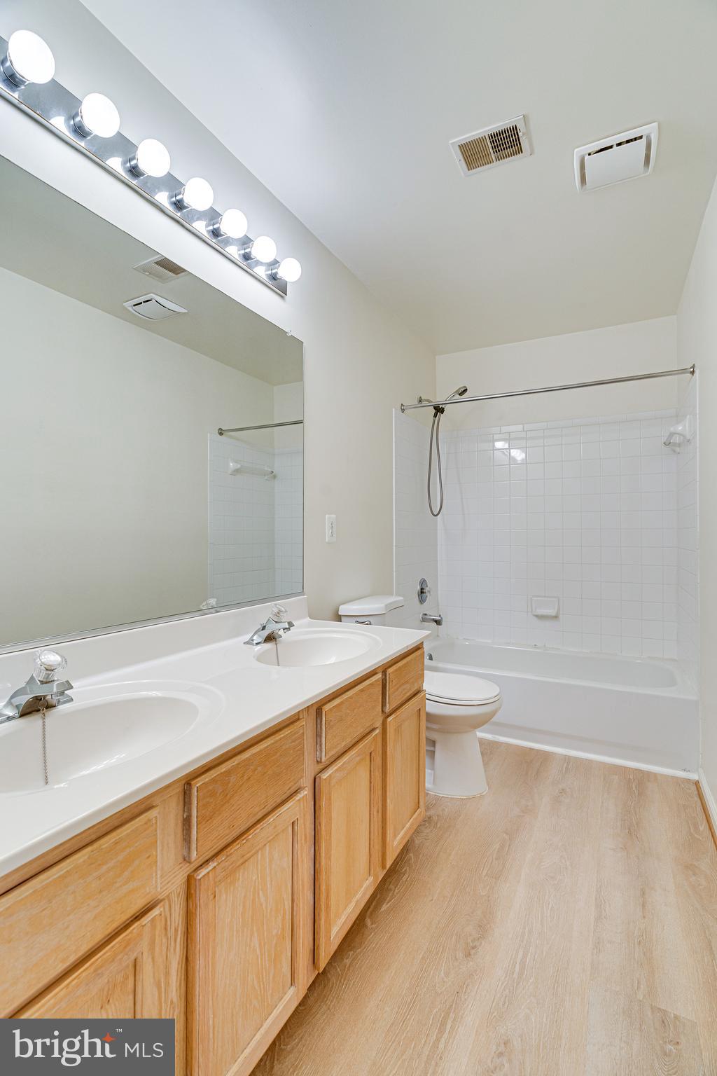 SYCAMORE HILL - Residential Lease