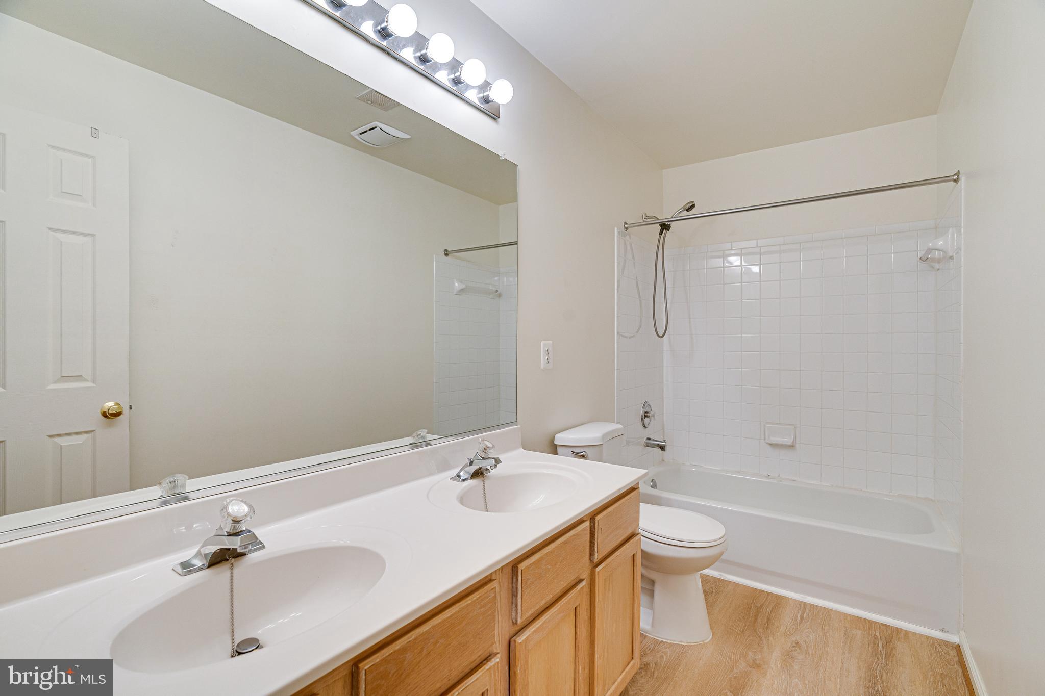 SYCAMORE HILL - Residential Lease