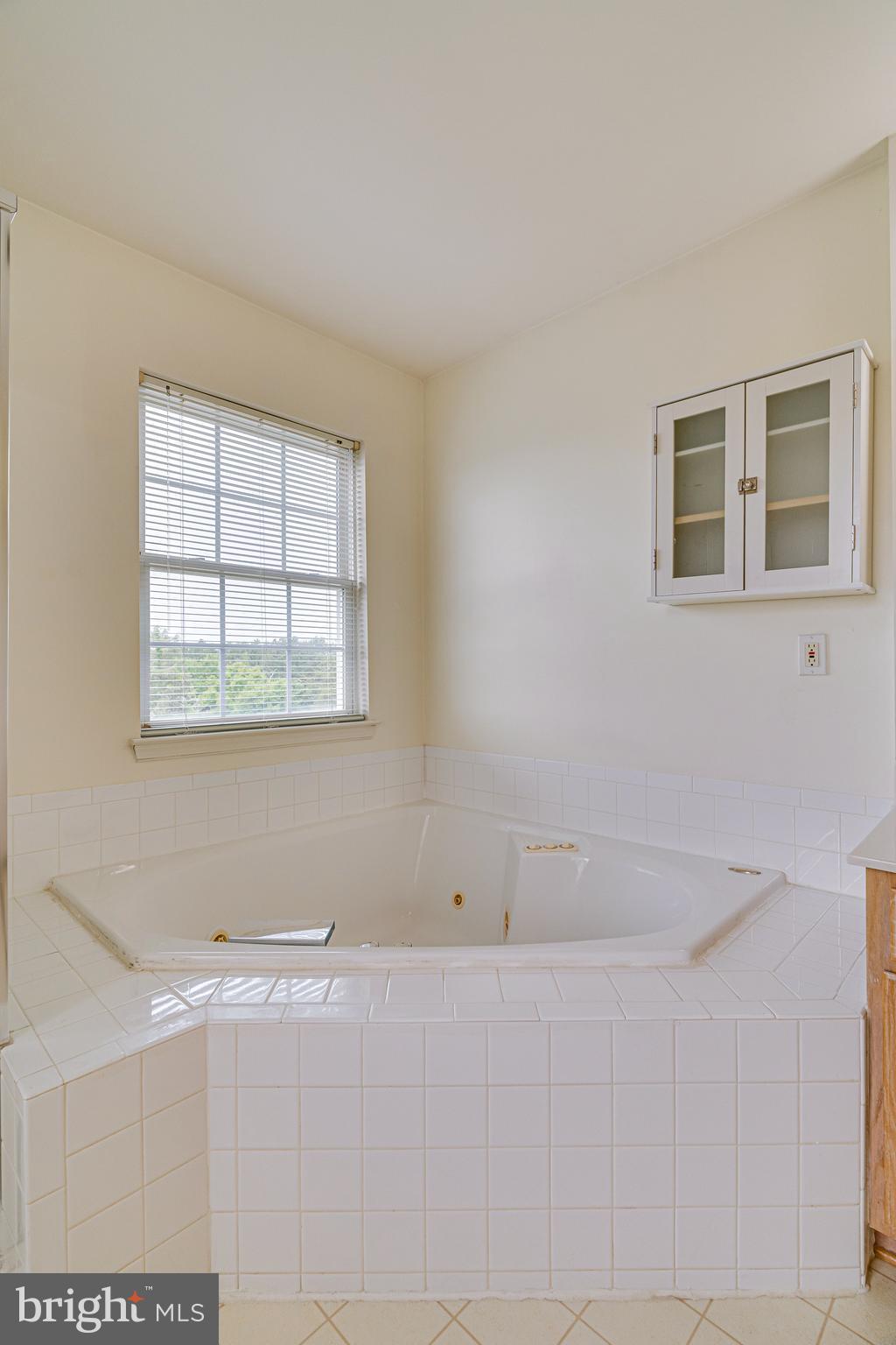 SYCAMORE HILL - Residential Lease