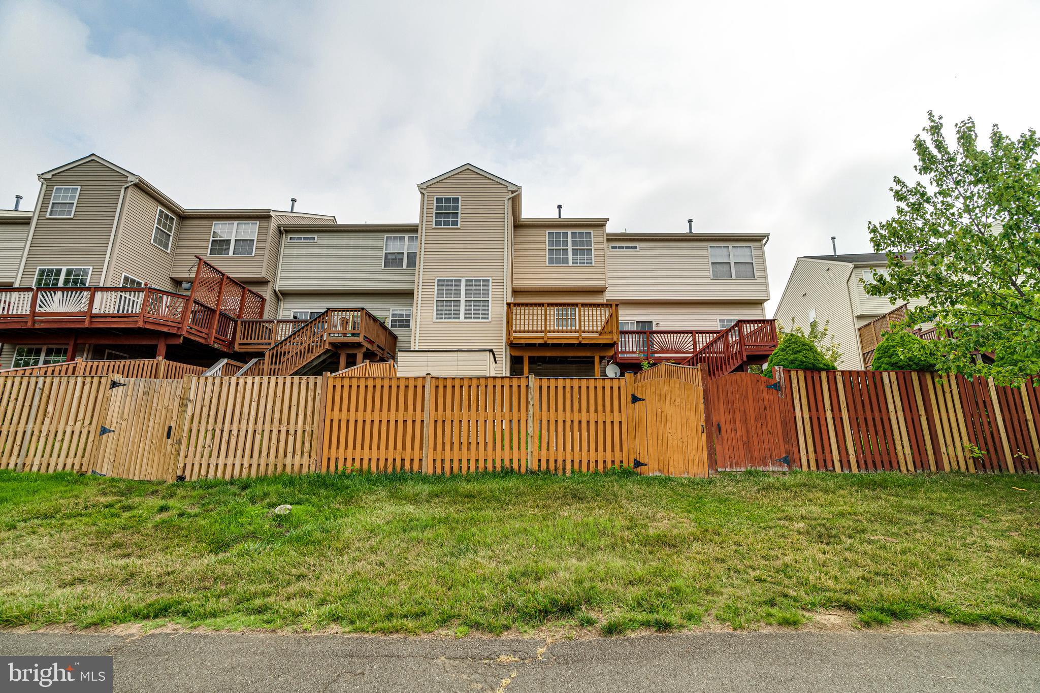 SYCAMORE HILL - Residential Lease