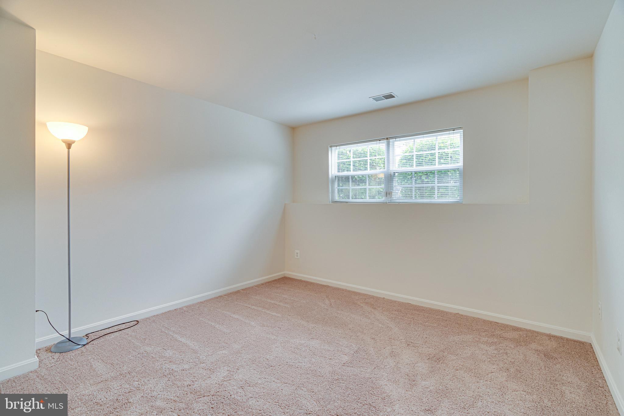 SYCAMORE HILL - Residential Lease