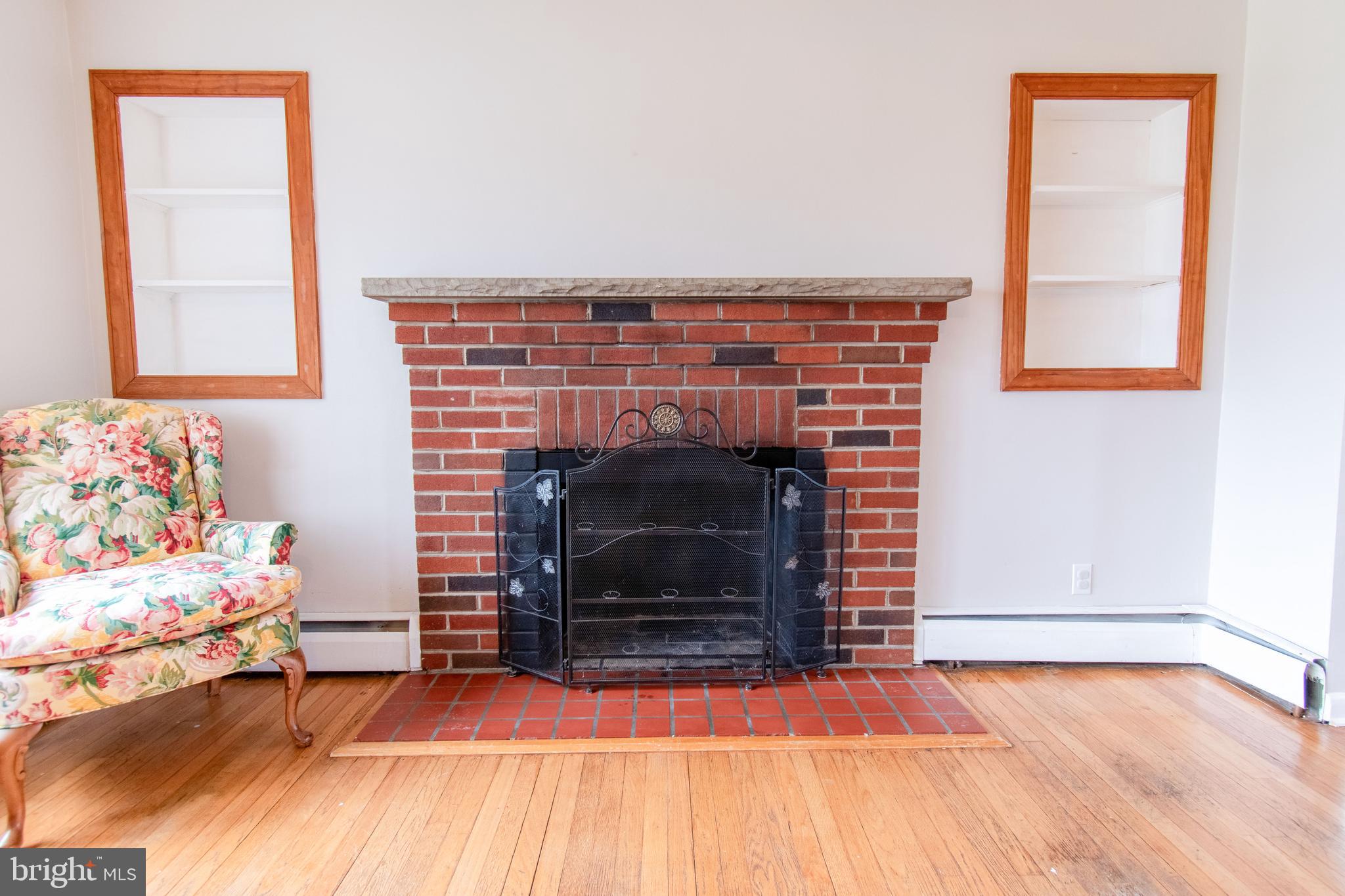 HAMPSTEAD - Residential