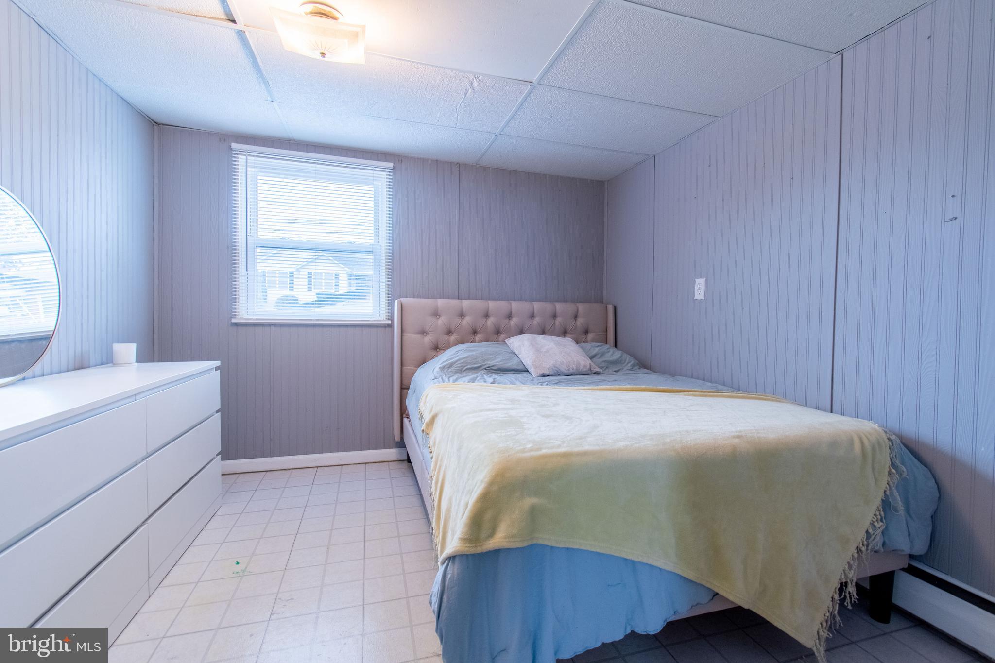 HAMPSTEAD - Residential